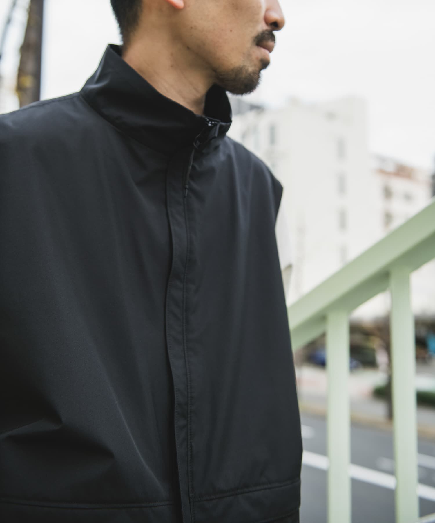URBAN RESEARCH DOORS「『別注』Foxfire&times;DOORS　ゴアテックス ベスト」|ノーカラーコート|