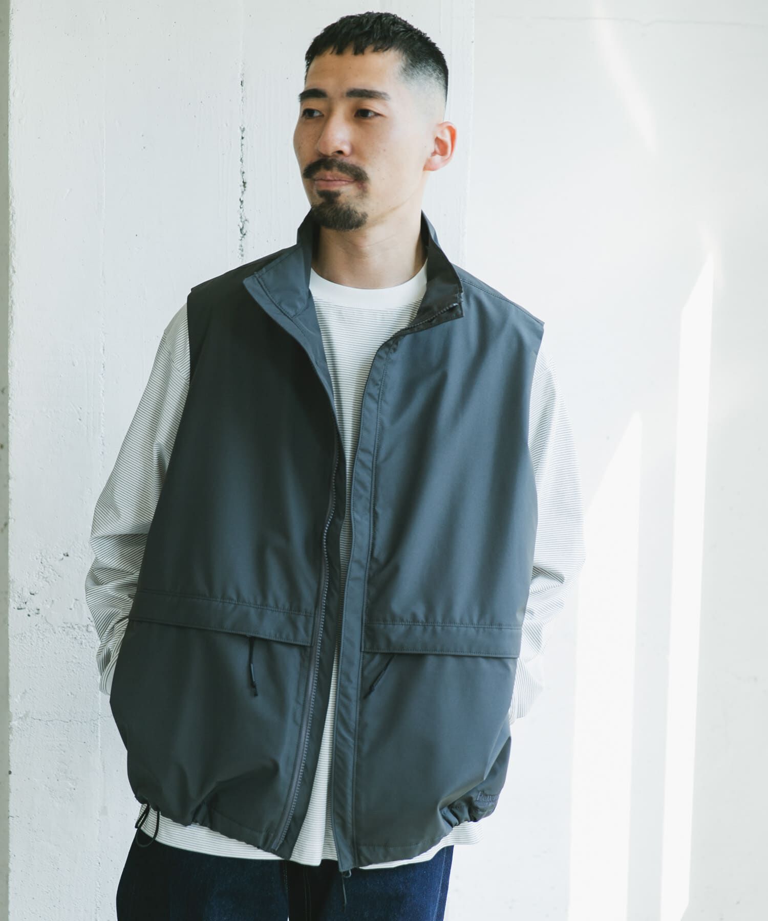 URBAN RESEARCH DOORS「『別注』Foxfire&times;DOORS　ゴアテックス ベスト」|ノーカラーコート|