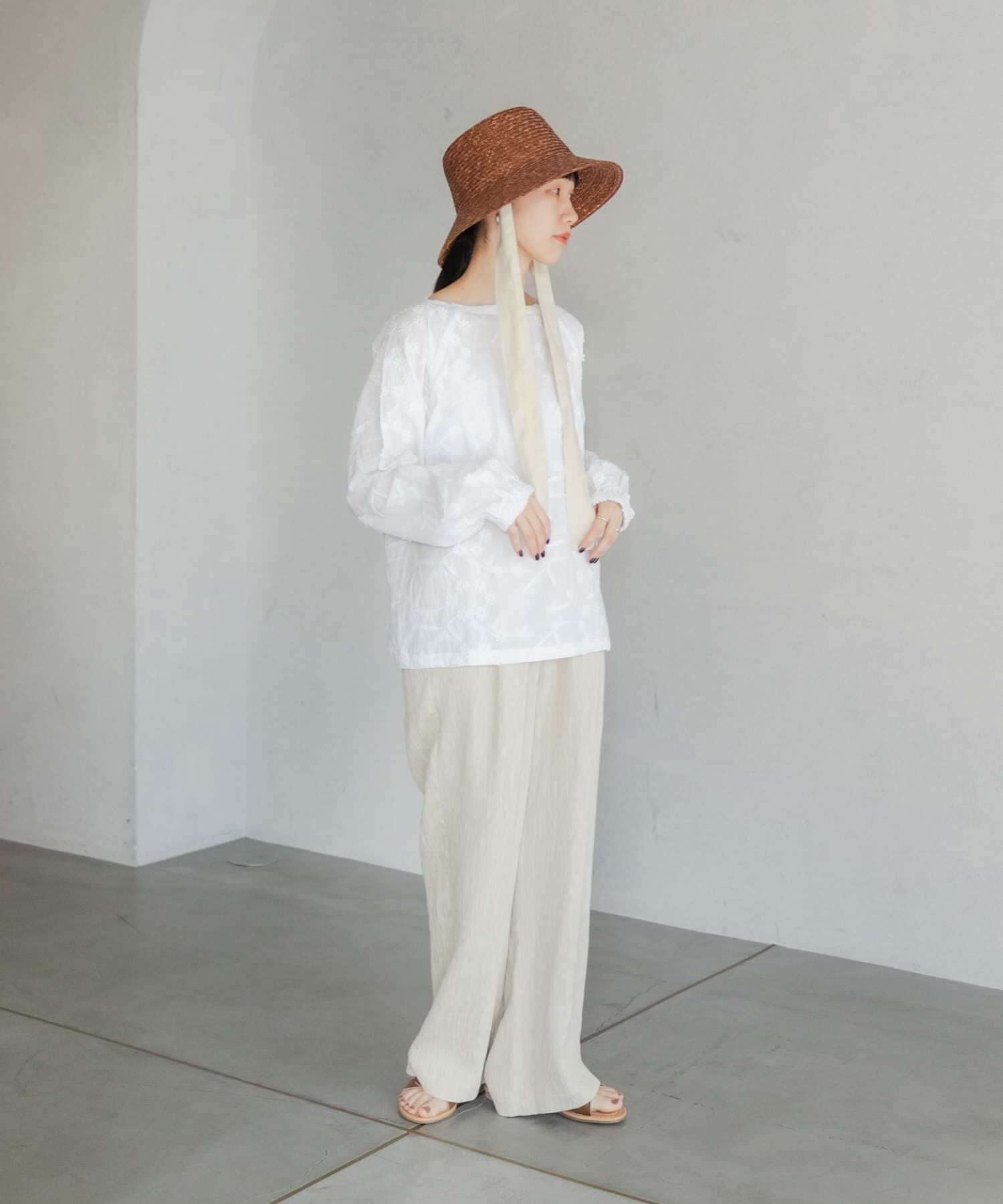 URBAN RESEARCH DOORS「立体刺繍ブラウス」|シャツ・ブラウス|