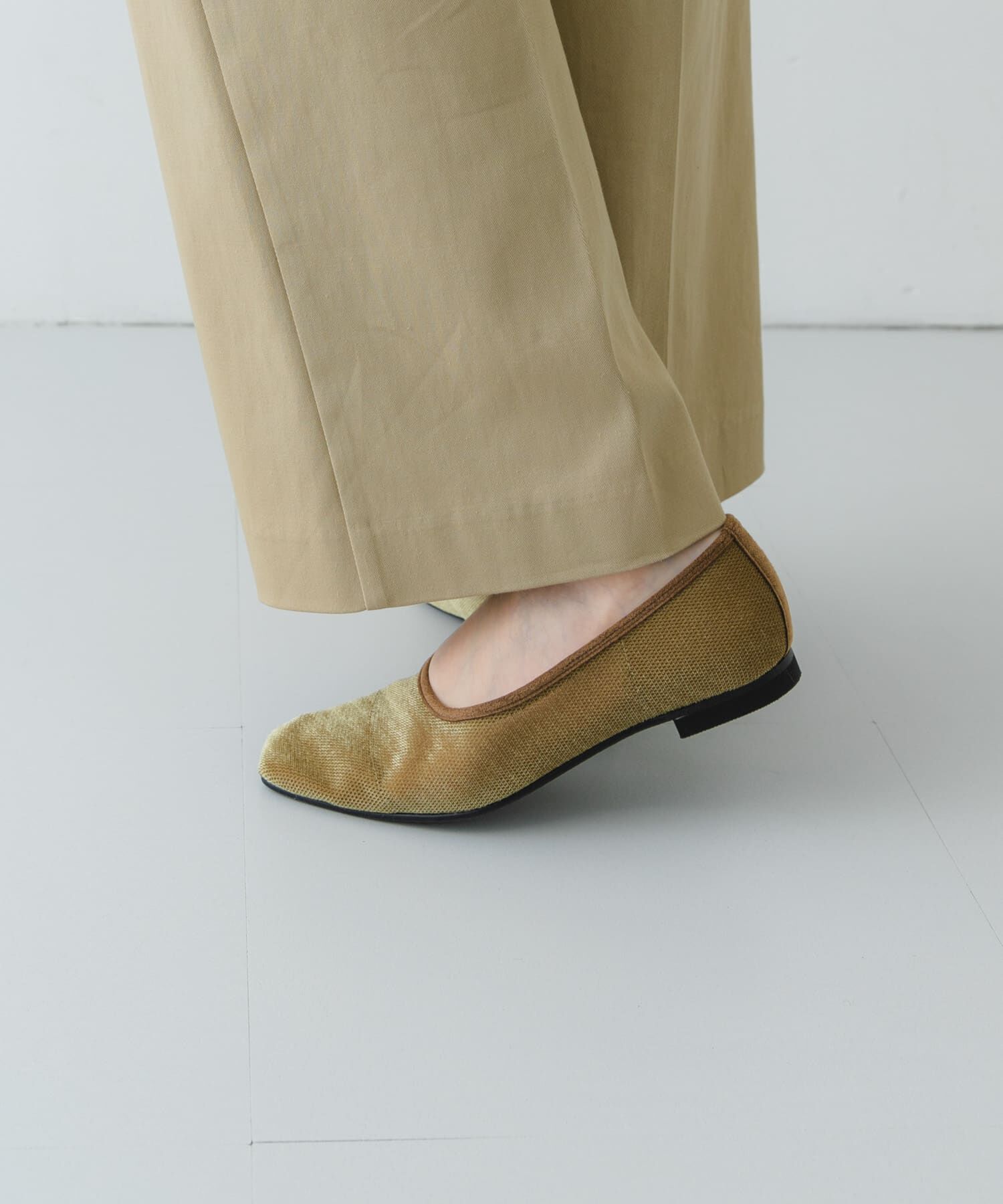 RODE SKO「『MADE IN JAPAN』スクエアベロアメッシュフラット」|バレエシューズ|