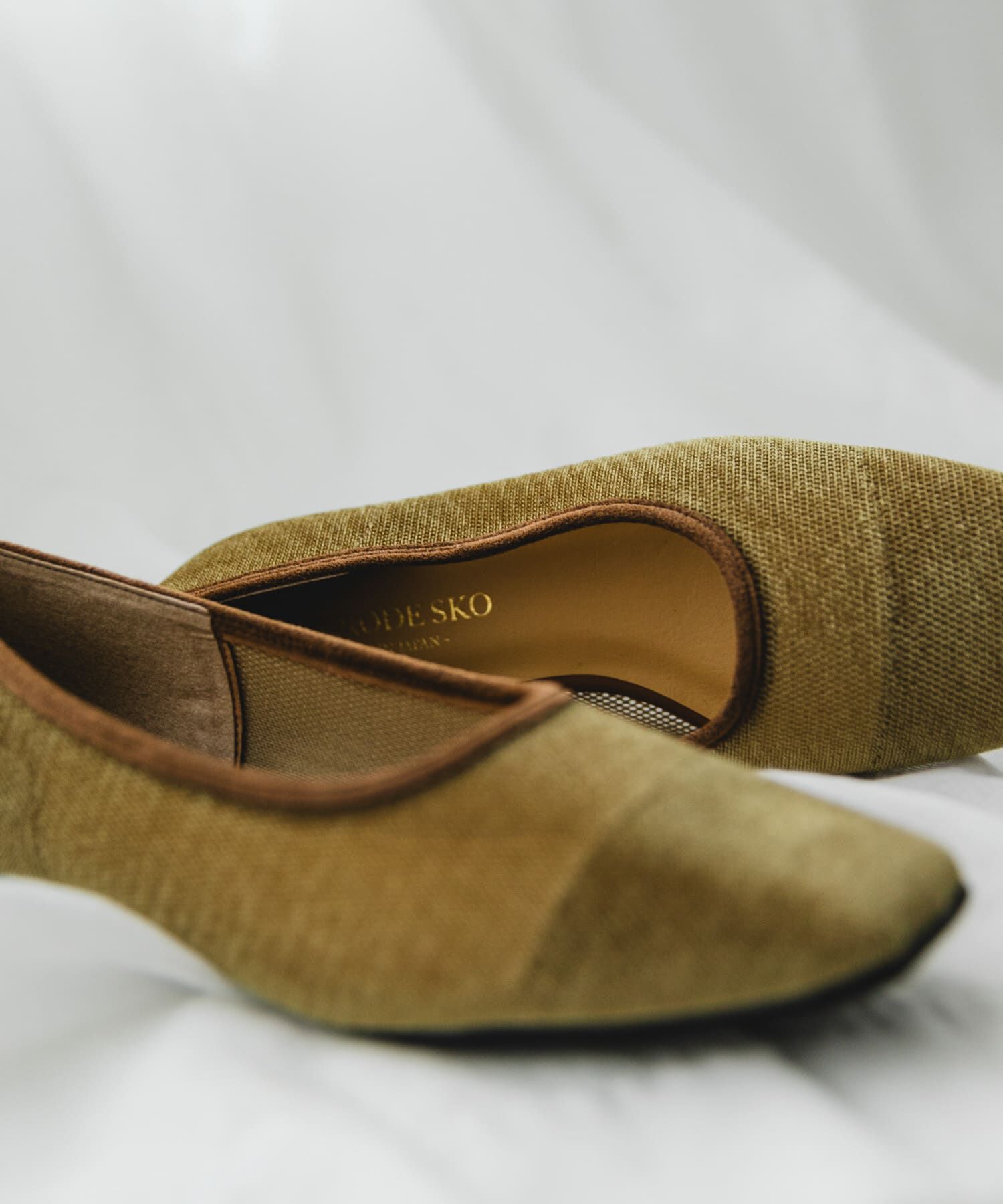 RODE SKO「『MADE IN JAPAN』スクエアベロアメッシュフラット」|バレエシューズ|