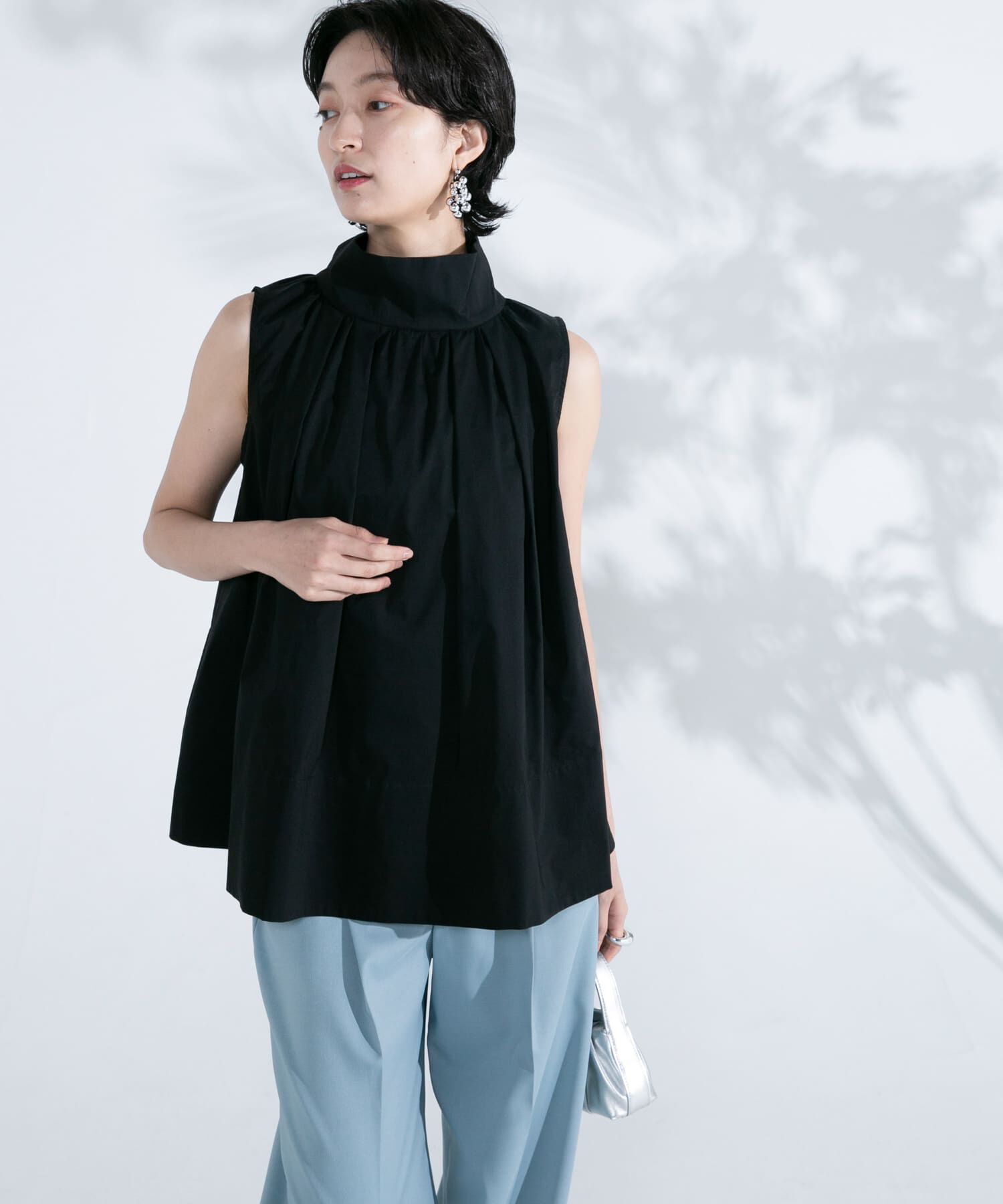 URBAN RESEARCH ROSSO「バックボタンハイネックフレアブラウス」|シャツ・ブラウス|