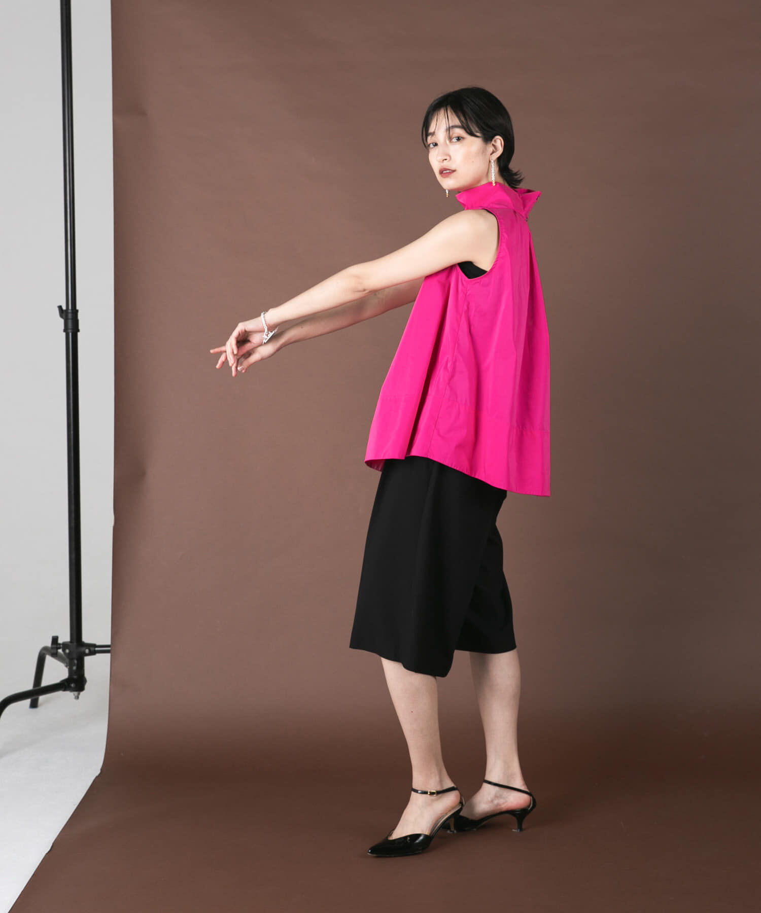 URBAN RESEARCH ROSSO「バックボタンハイネックフレアブラウス」|シャツ・ブラウス|