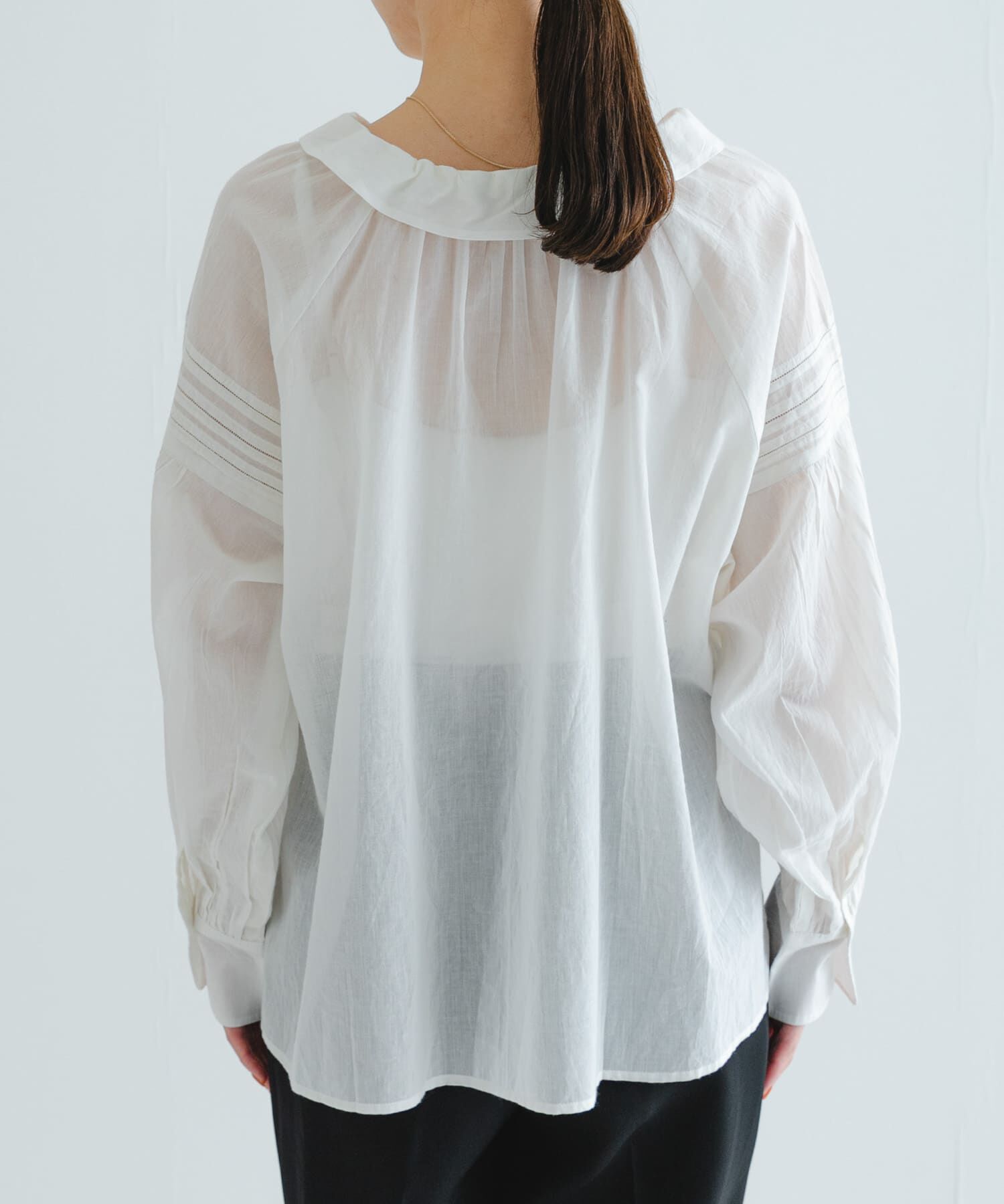 URBAN RESEARCH「コットンボイルフリルカラーブラウス」|シャツ・ブラウス|