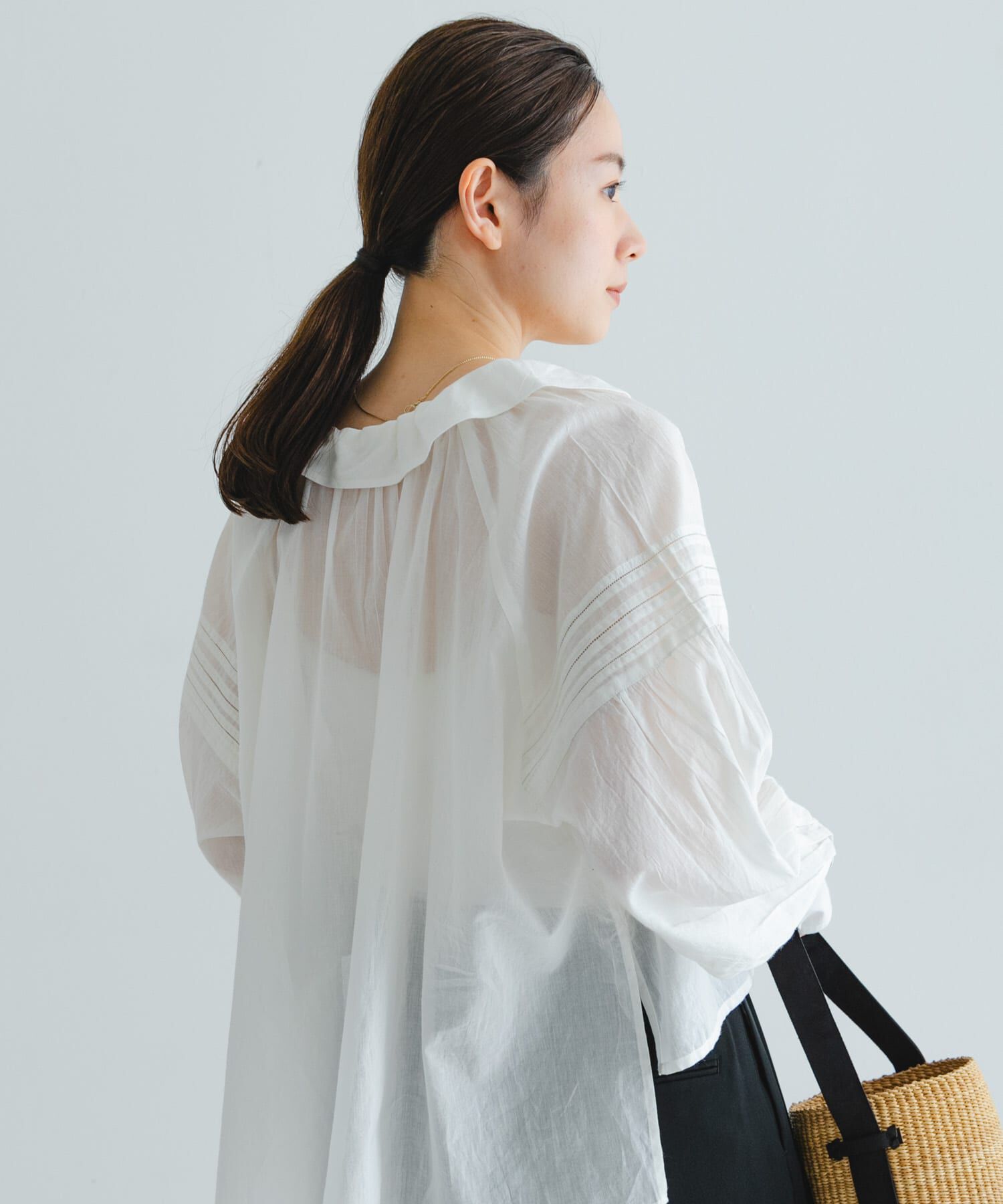 URBAN RESEARCH「コットンボイルフリルカラーブラウス」|シャツ・ブラウス|