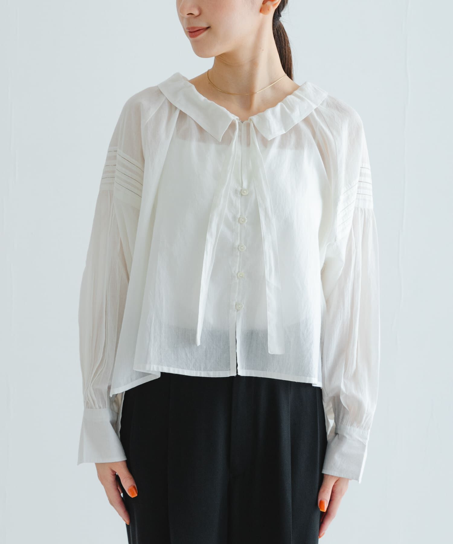 URBAN RESEARCH「コットンボイルフリルカラーブラウス」|シャツ・ブラウス|
