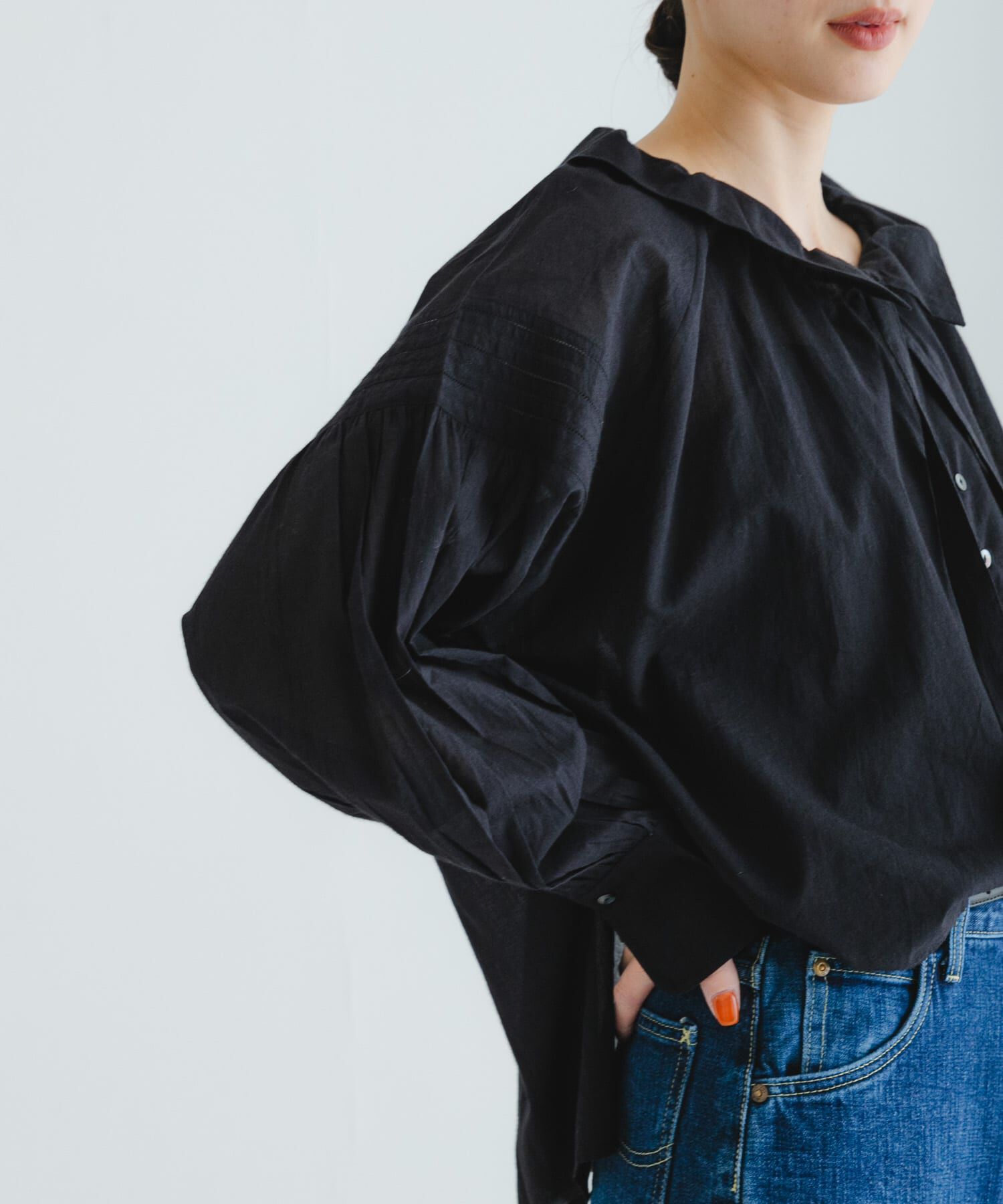URBAN RESEARCH「コットンボイルフリルカラーブラウス」|シャツ・ブラウス|