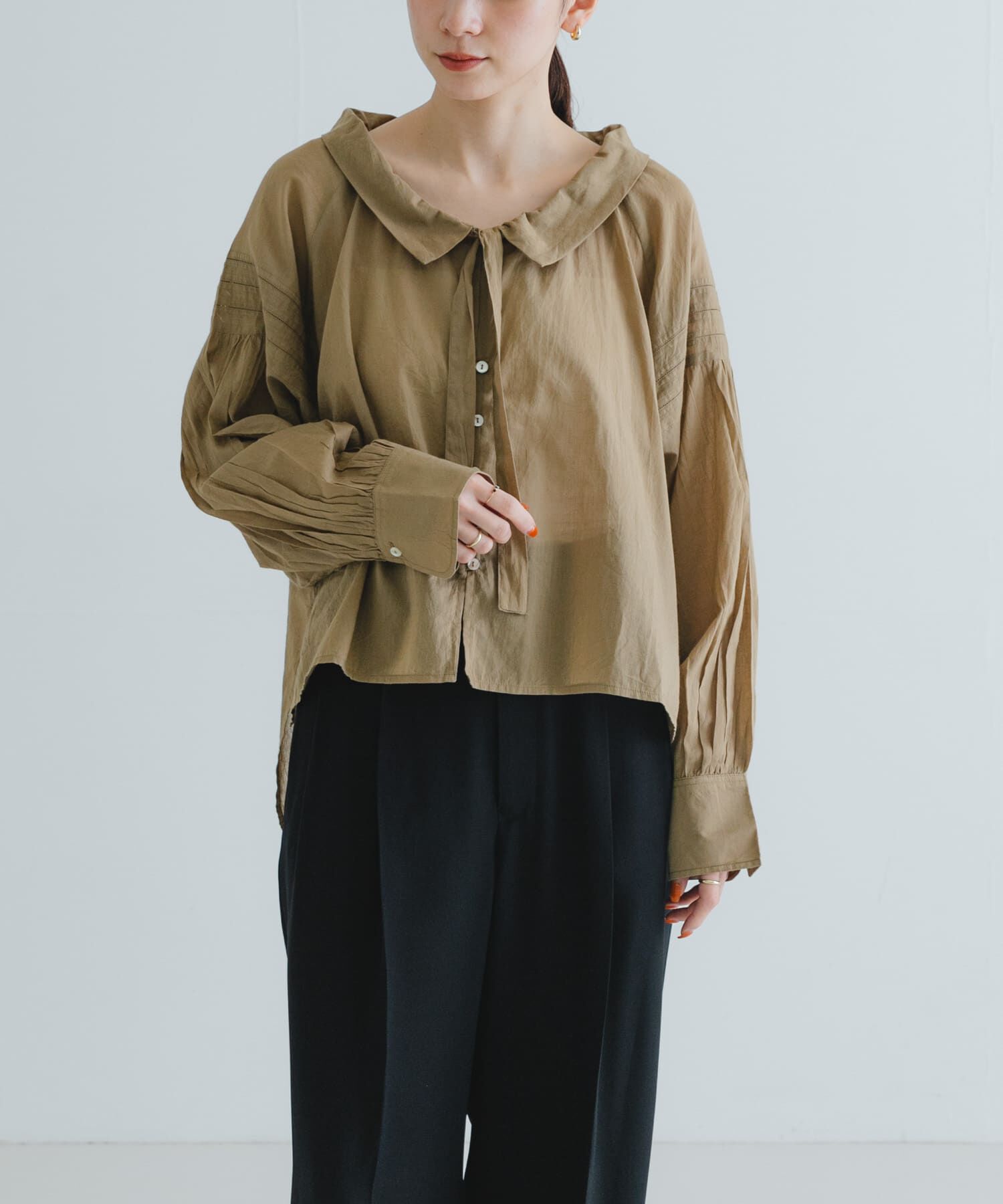 URBAN RESEARCH「コットンボイルフリルカラーブラウス」|シャツ・ブラウス|