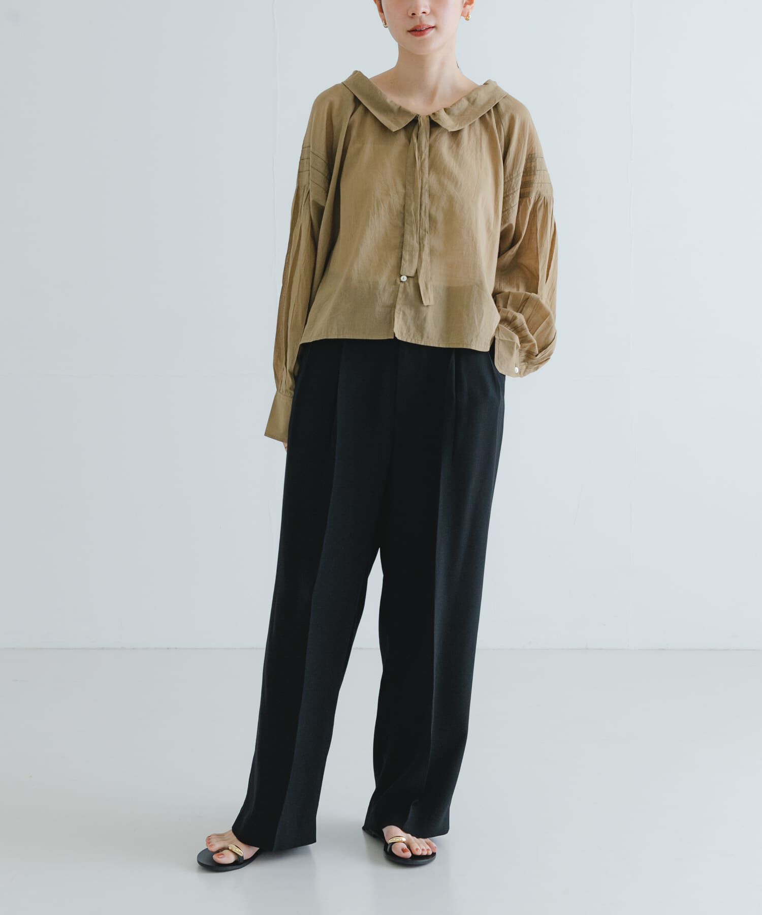 URBAN RESEARCH「コットンボイルフリルカラーブラウス」|シャツ・ブラウス|