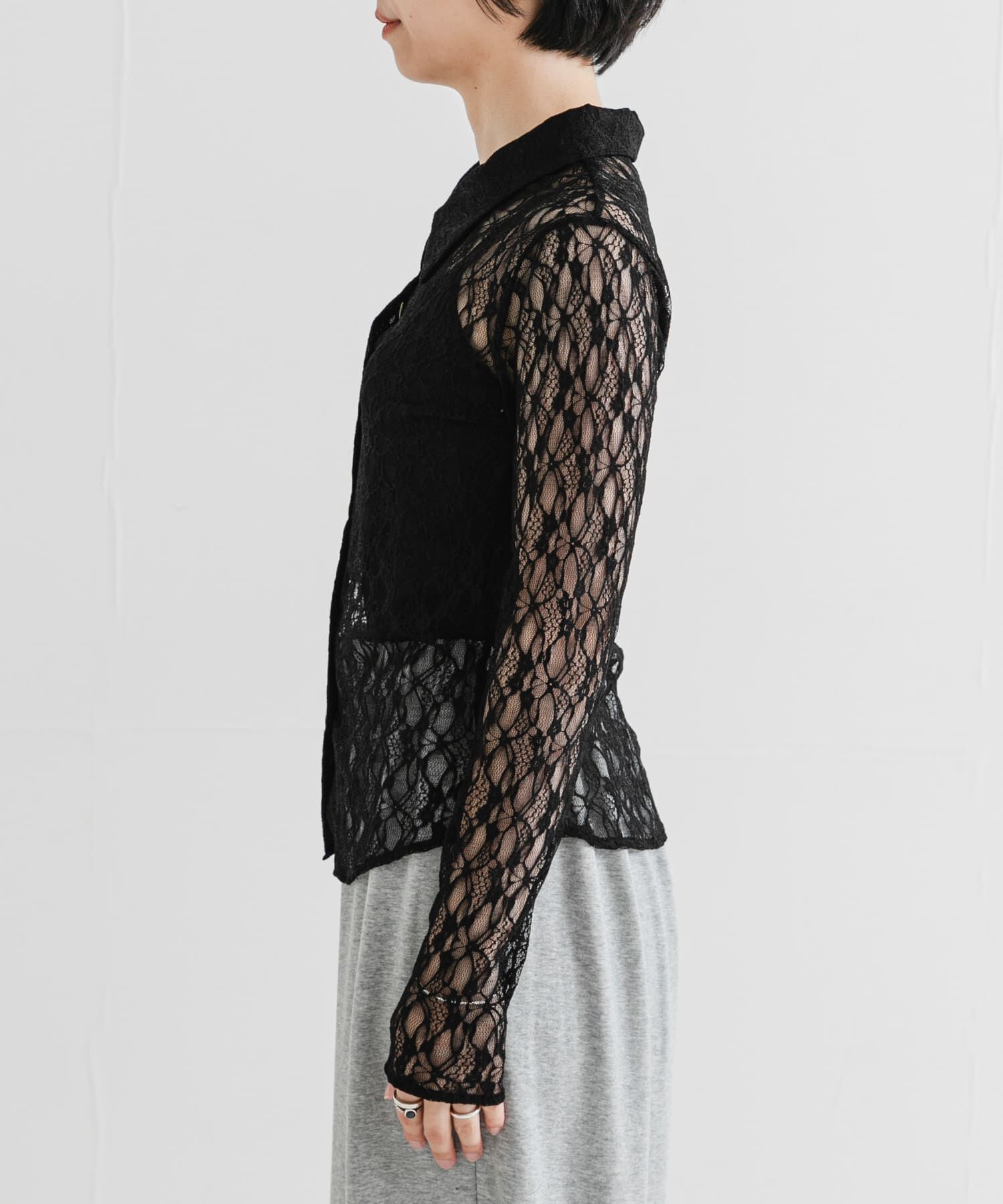 URBAN RESEARCH「ストレッチレースシャツカラーブラウス」|シャツ・ブラウス|