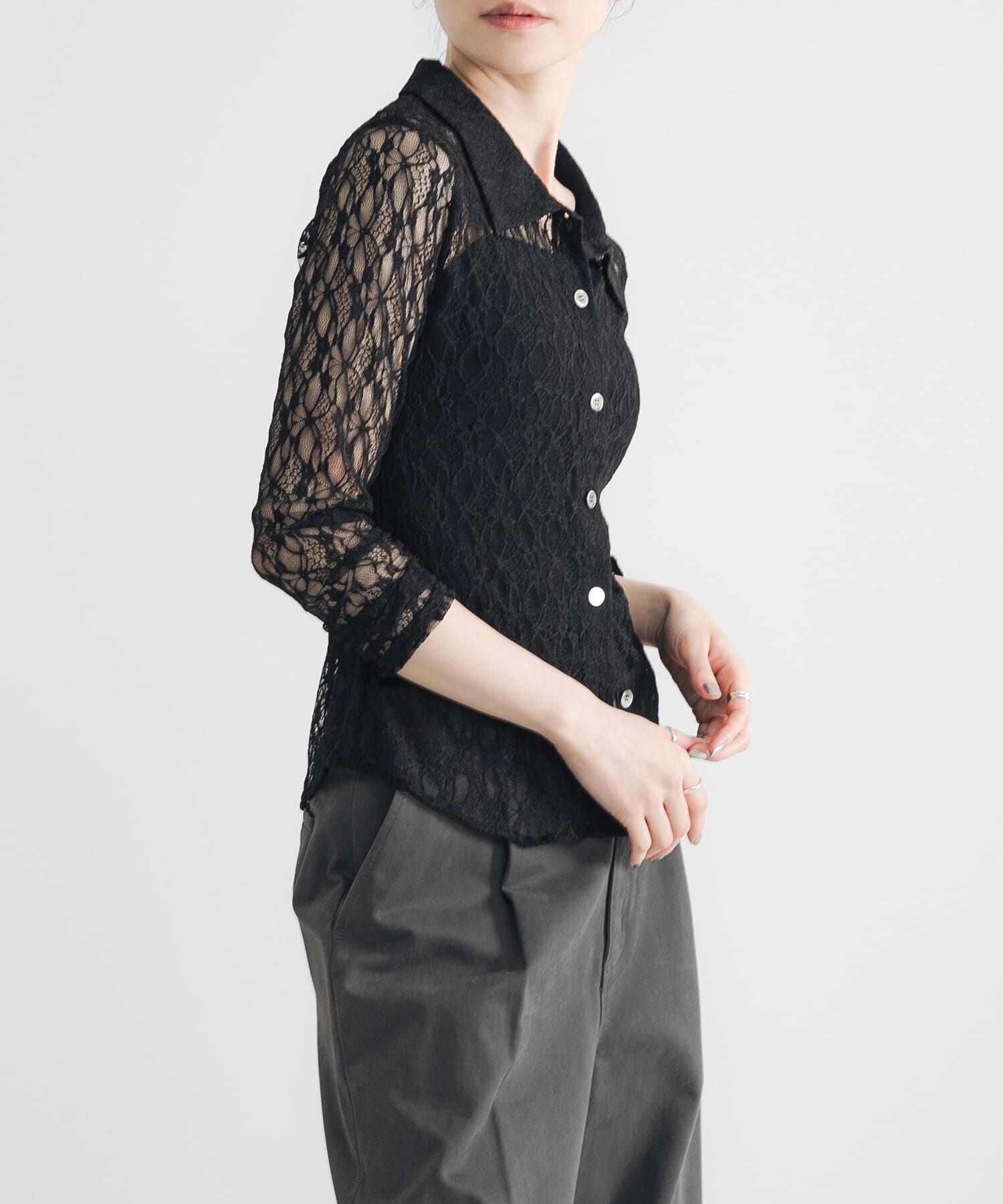 URBAN RESEARCH「ストレッチレースシャツカラーブラウス」|シャツ・ブラウス|