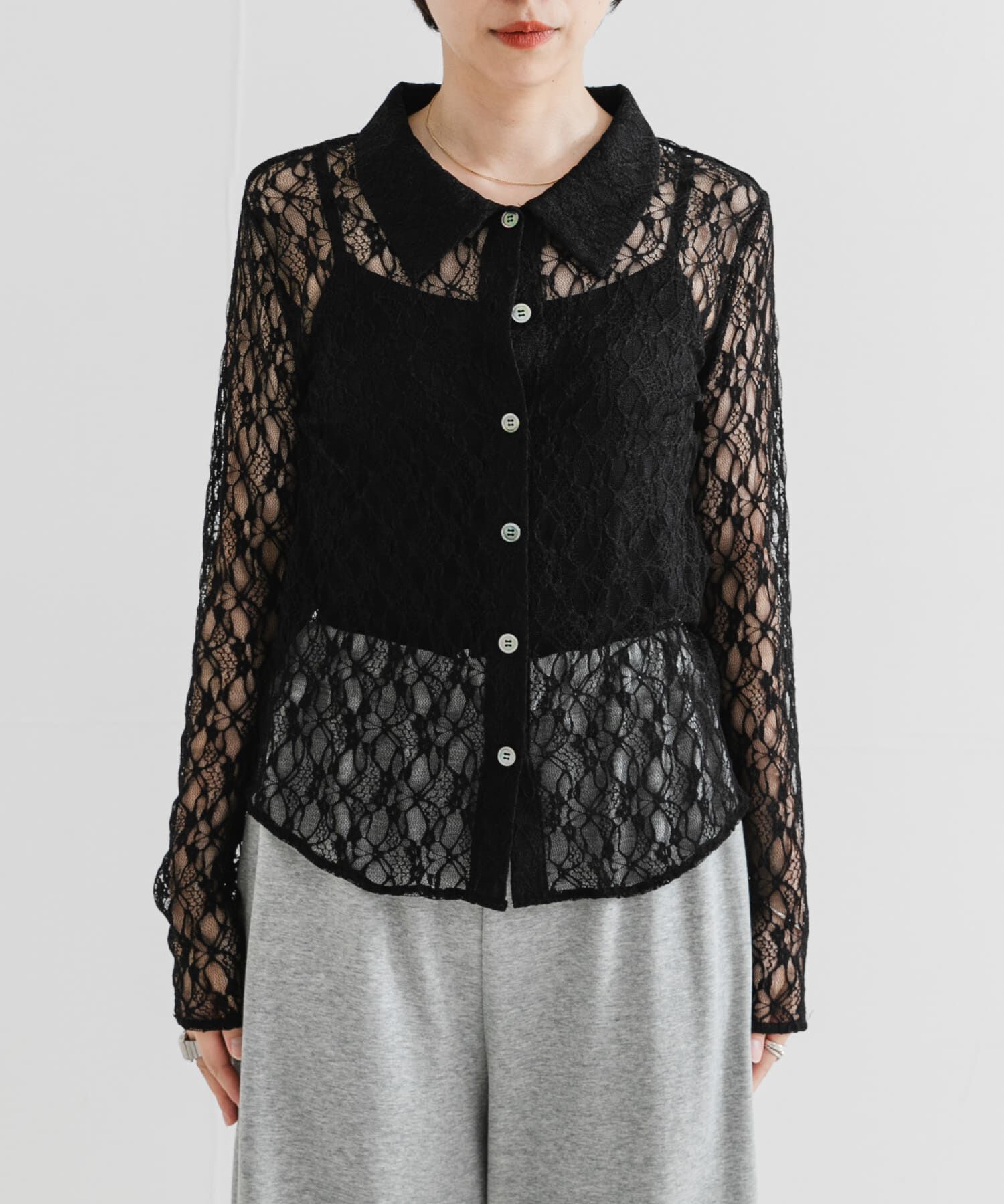 URBAN RESEARCH「ストレッチレースシャツカラーブラウス」|シャツ・ブラウス|