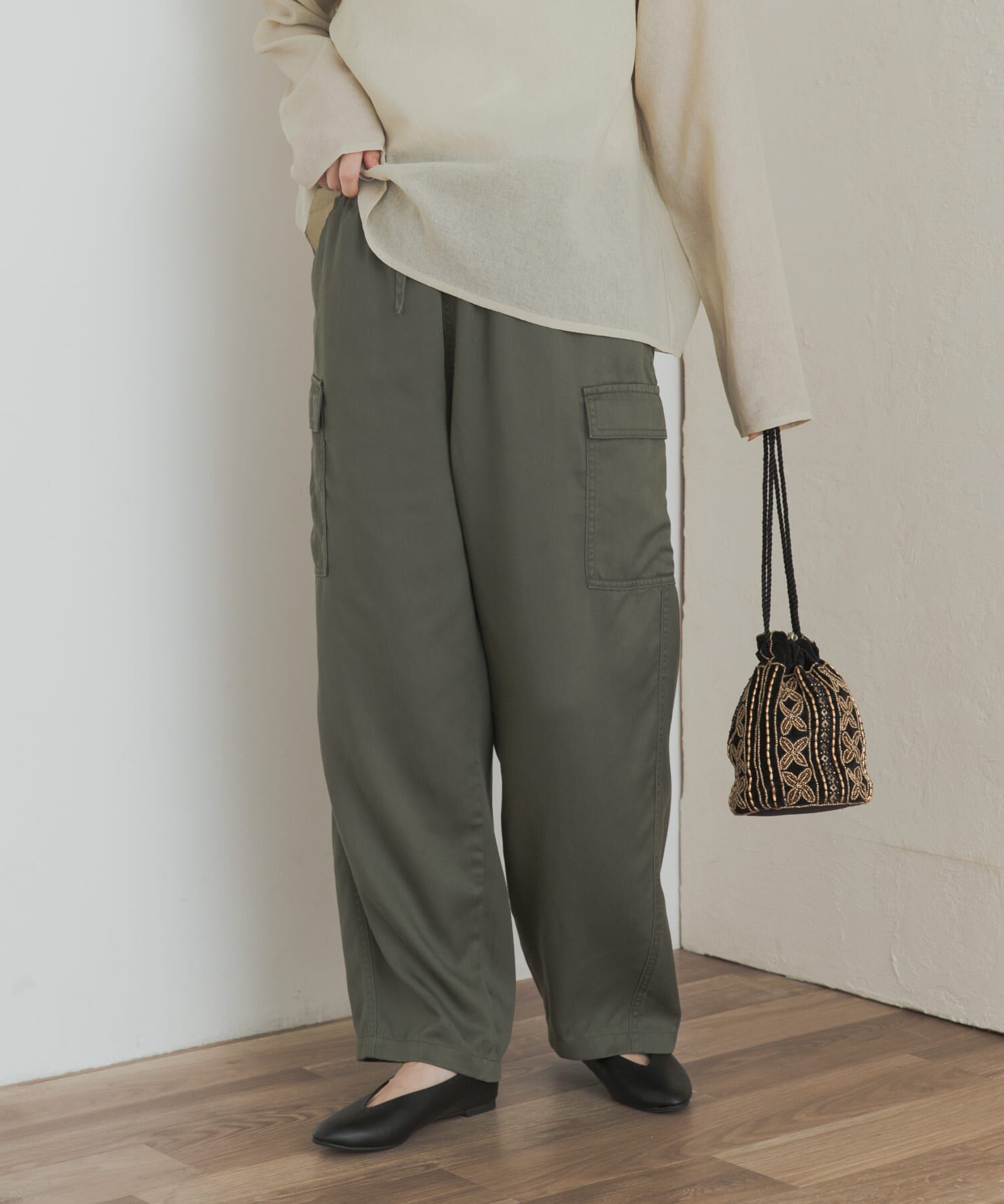 URBAN RESEARCH DOORS「イージーカーゴパンツ」|その他|カーキ