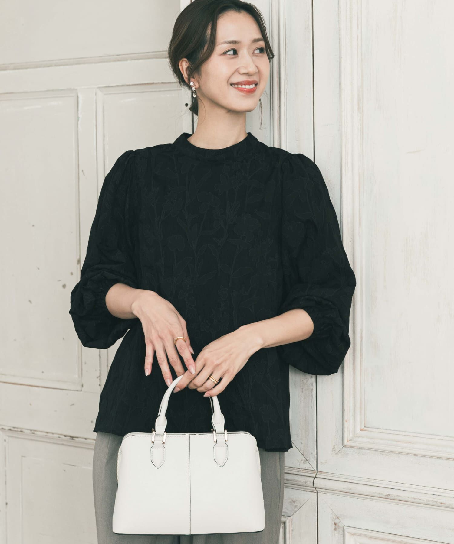 URBAN RESEARCH DOORS「フラワーオパールブラウス」|シャツ・ブラウス|