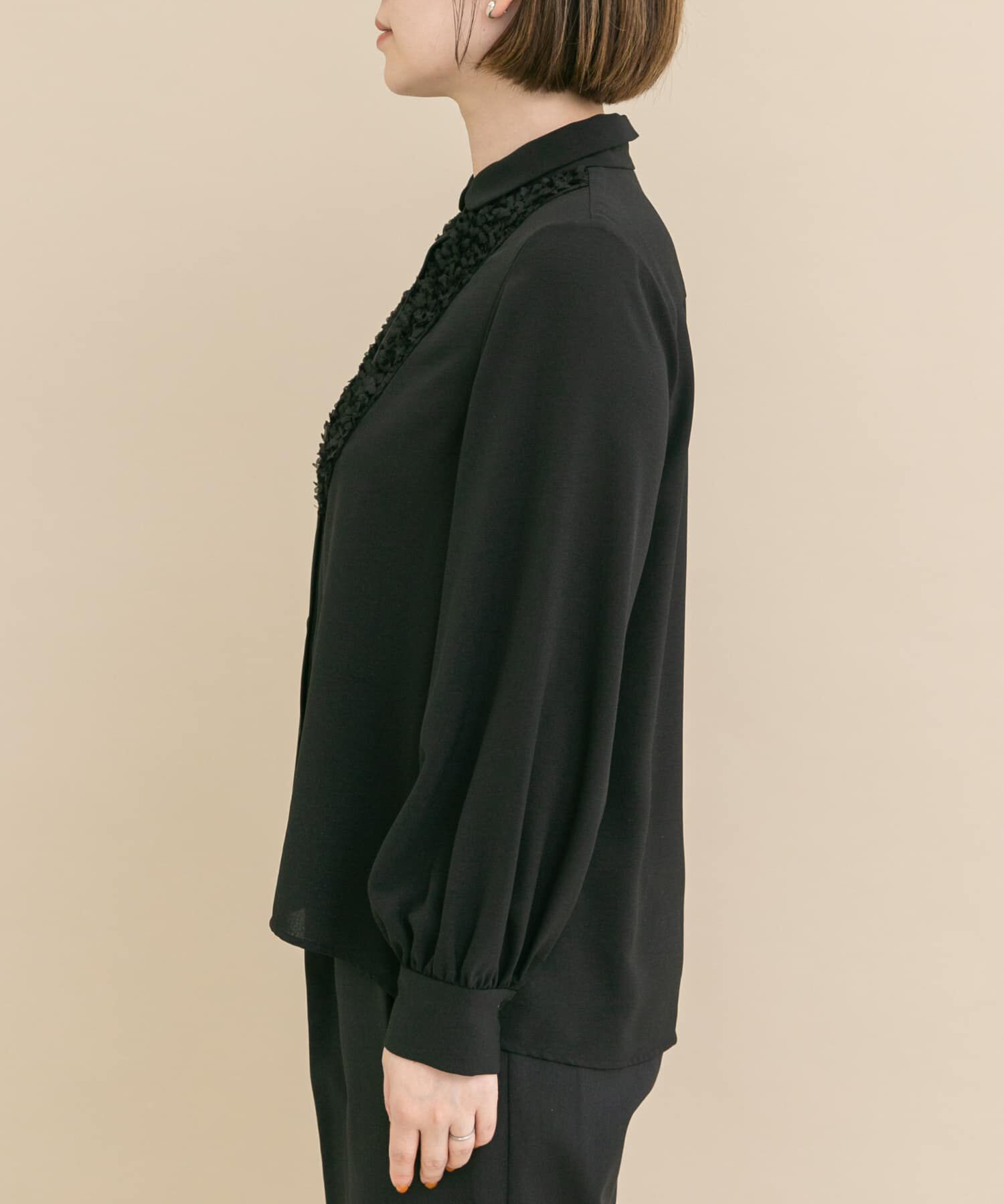 URBAN RESEARCH ROSSO「『WEB/一部店舗限定』フロントレース切替ブラウス」|シャツ・ブラウス|