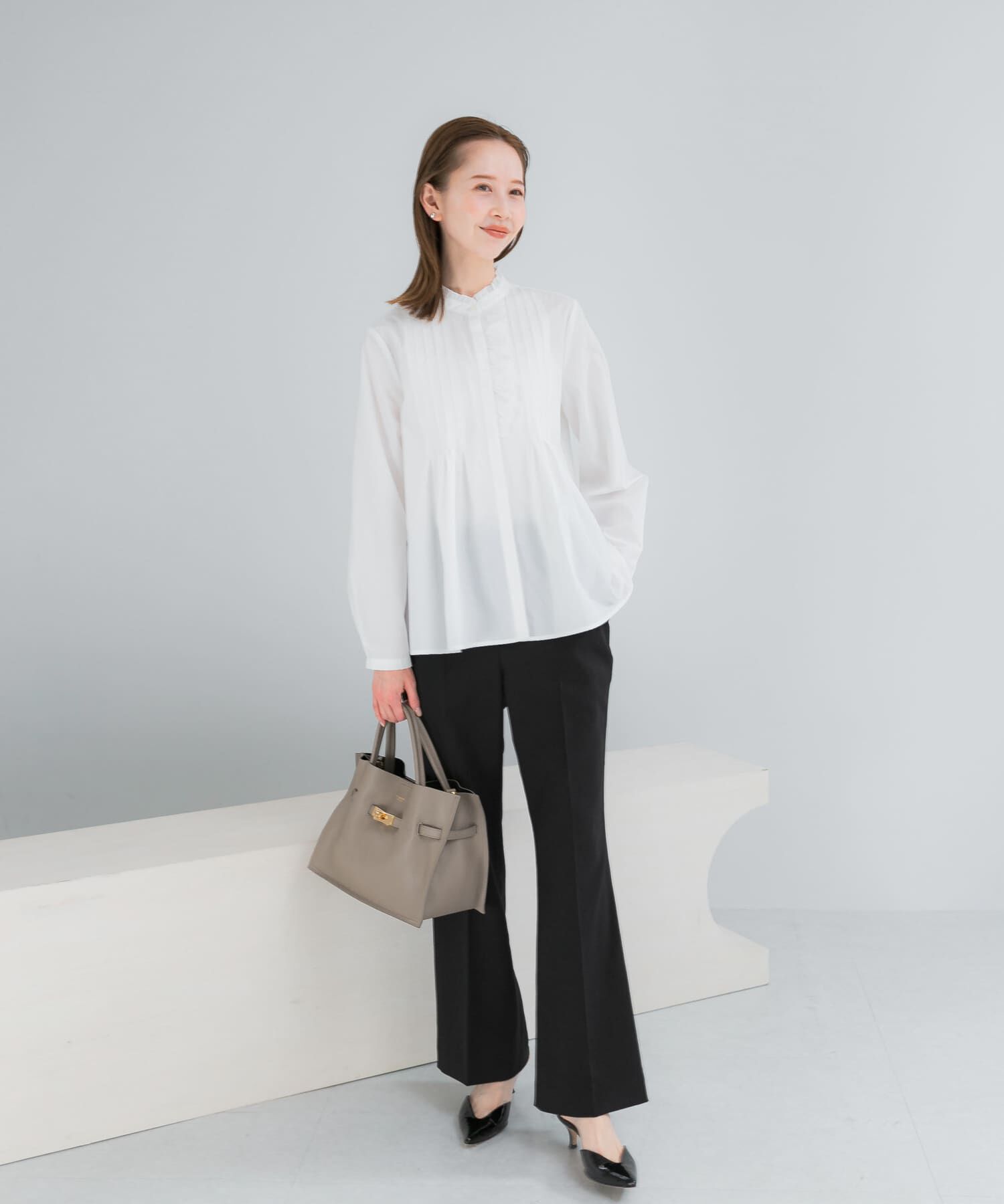 URBAN RESEARCH ROSSO「『WEB限定』フリルネックレースデザインシャツブラウス」|シャツ・ブラウス|