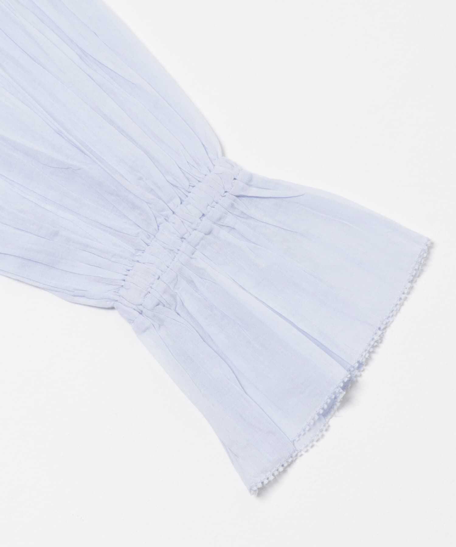 URBAN RESEARCH「コットンボイルラッフルブラウス」|シャツ・ブラウス|