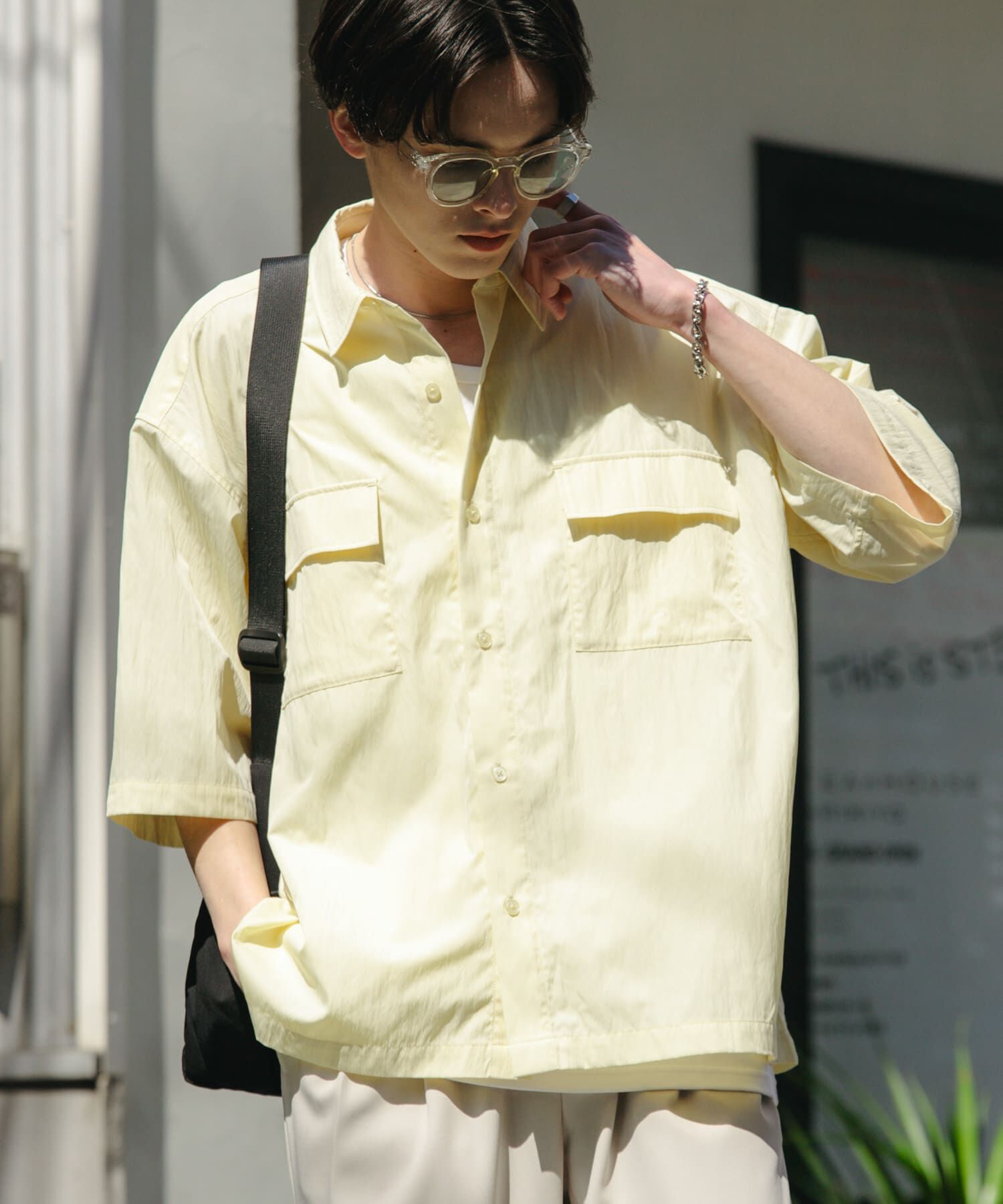 SENSE OF PLACE by URBAN RESEARCH「ワッシャーナイロンショートスリーブシャツ」|シャツ・ブラウス|イエロー