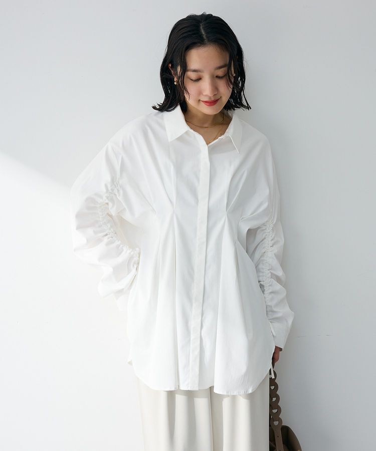 Green Parks「【WEB限定】ドロストシャーリングウエストタックシャツⅡ」|シャツ・ブラウス|