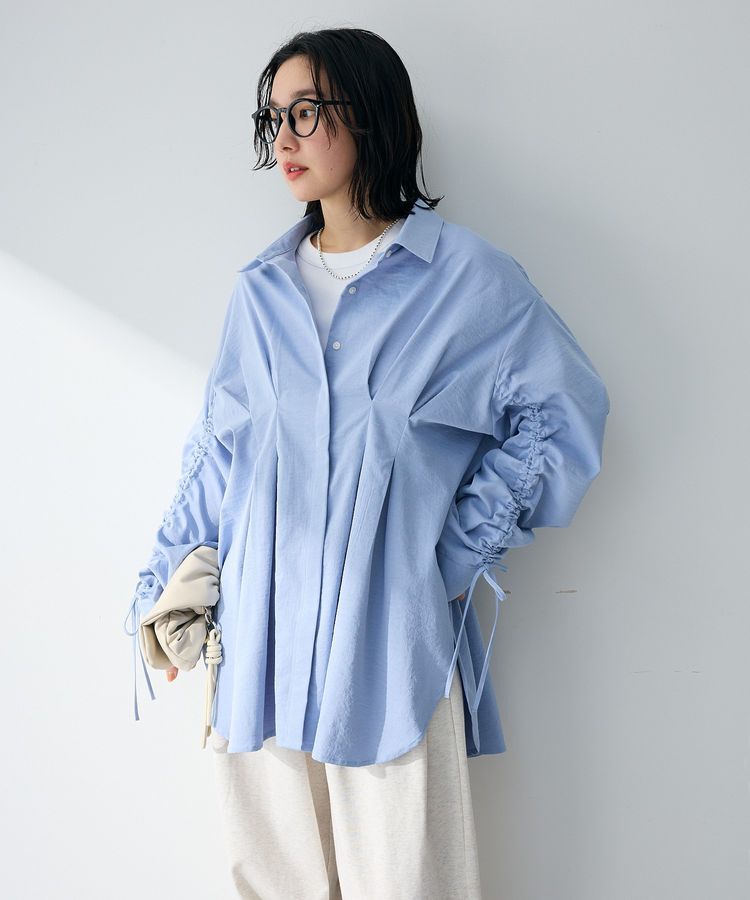 Green Parks「【WEB限定】ドロストシャーリングウエストタックシャツⅡ」|シャツ・ブラウス|Blue