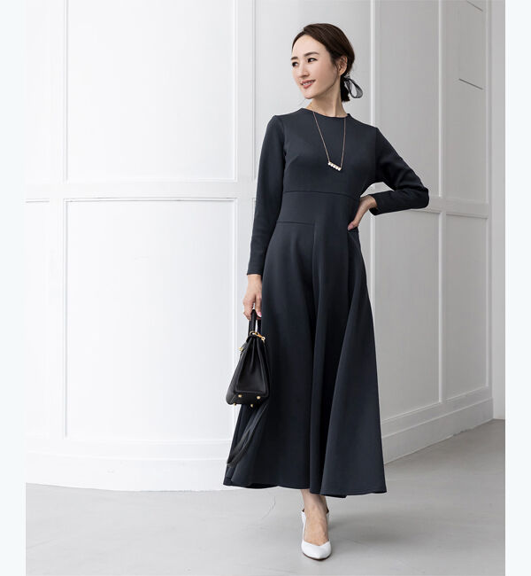 ur's「【星玲奈さんコラボアイテム】ボンディングフィットアンドフレアワンピース」|ワンピース|