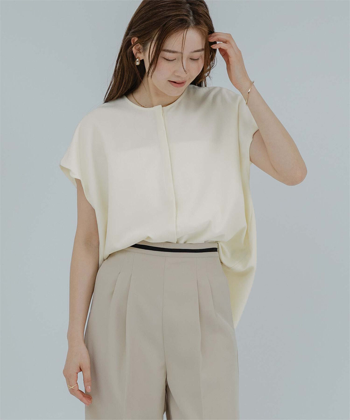 ur's「フレンチスリーブショルダータックノーカラーブラウス」|シャツ・ブラウス|