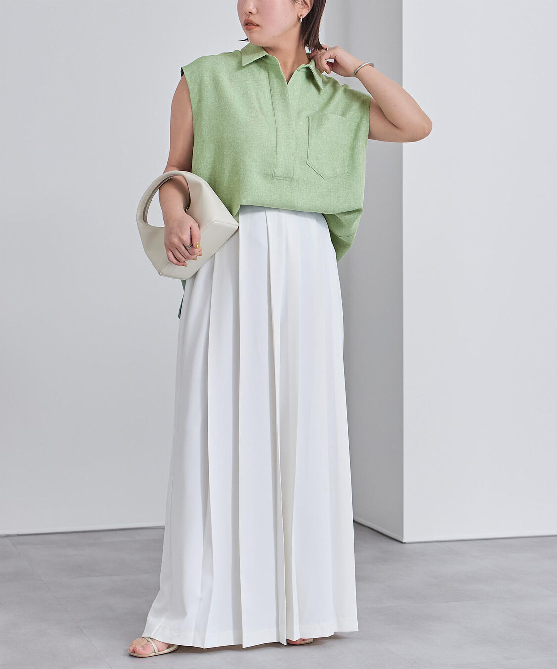 ur's「リネンライクフレンチスリーブスキッパーブラウス」|シャツ・ブラウス|