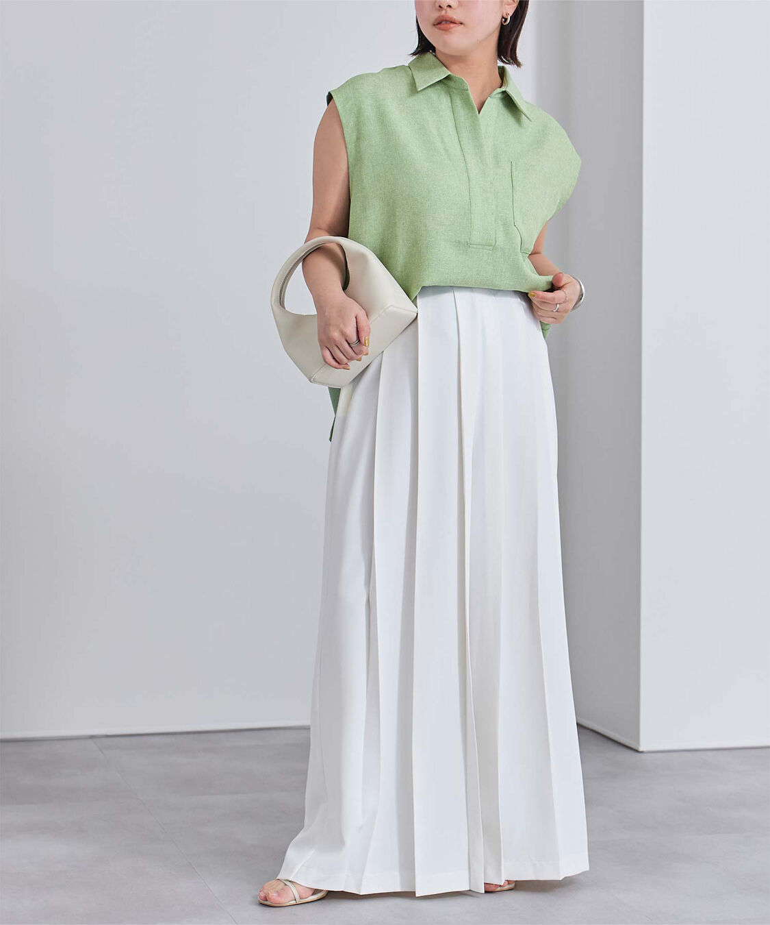 ur's「リネンライクフレンチスリーブスキッパーブラウス」|シャツ・ブラウス|