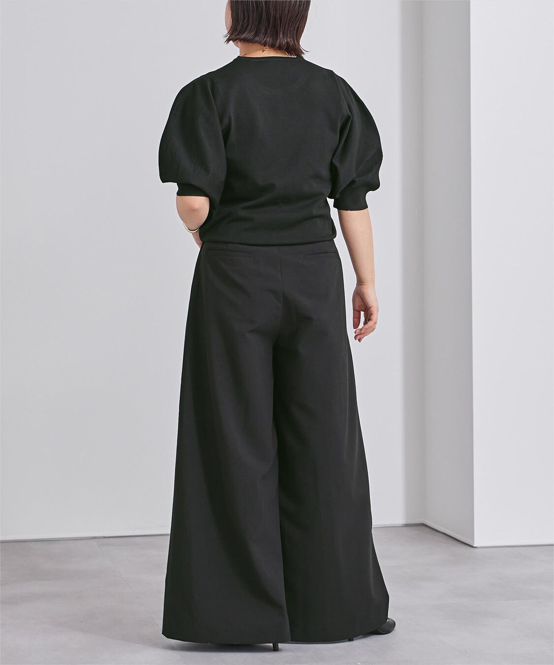 ur's「【星玲奈さんコラボアイテム】フロントタックハイウエストワイドパンツ」|スラックス|