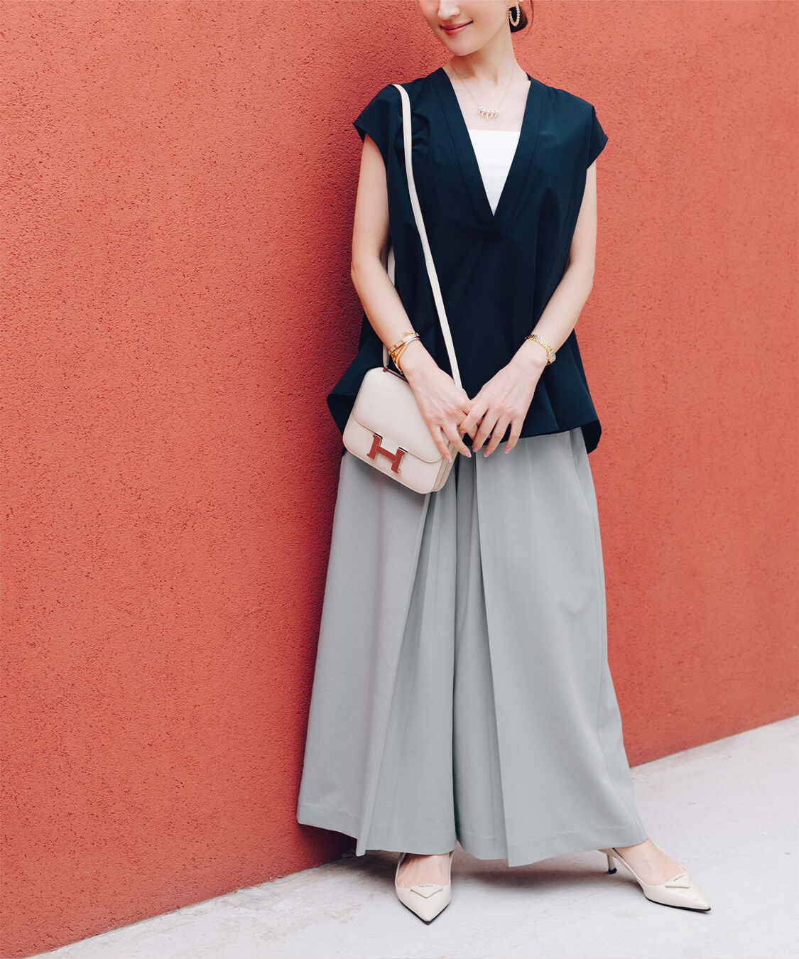 ur's「【星玲奈さんコラボアイテム】フロントタックハイウエストワイドパンツ」|スラックス|