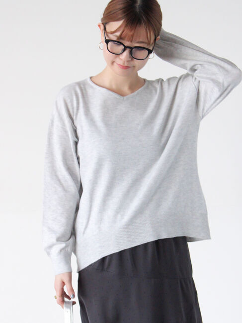 Lugnoncure「もちもちVネックニット」|ニット・セーター|グレー