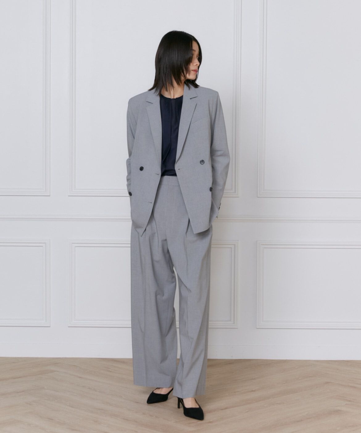 INED「《大きいサイズ》シャイニーローンタックブラウス」|シャツ・ブラウス|