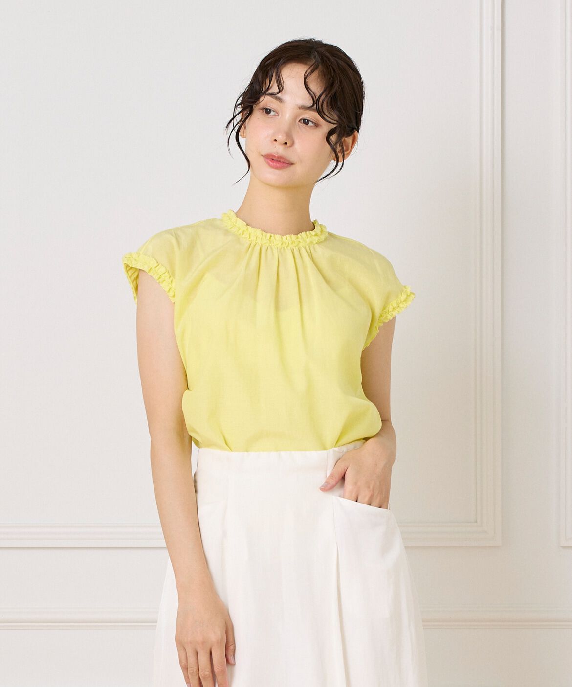 INED「《大きいサイズ》タックフリルブラウス」|シャツ・ブラウス|