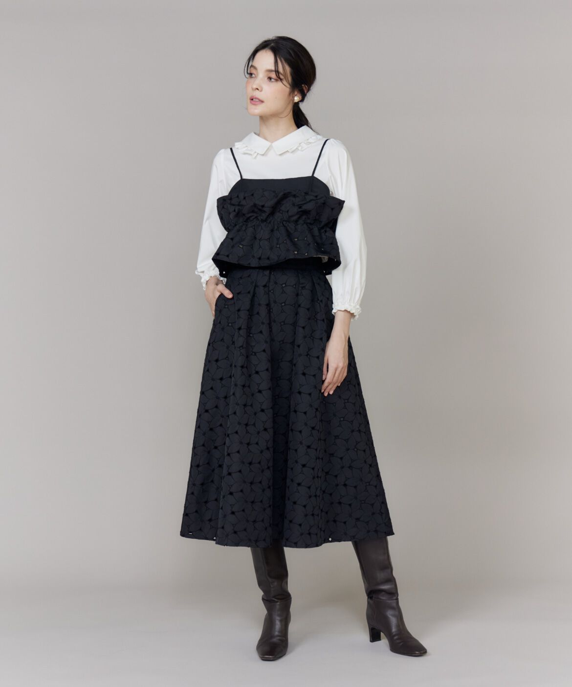 Maglie le cassetto「《プラスサイズ》シルキーストレッチ衿フリルブラウス」|シャツ・ブラウス|