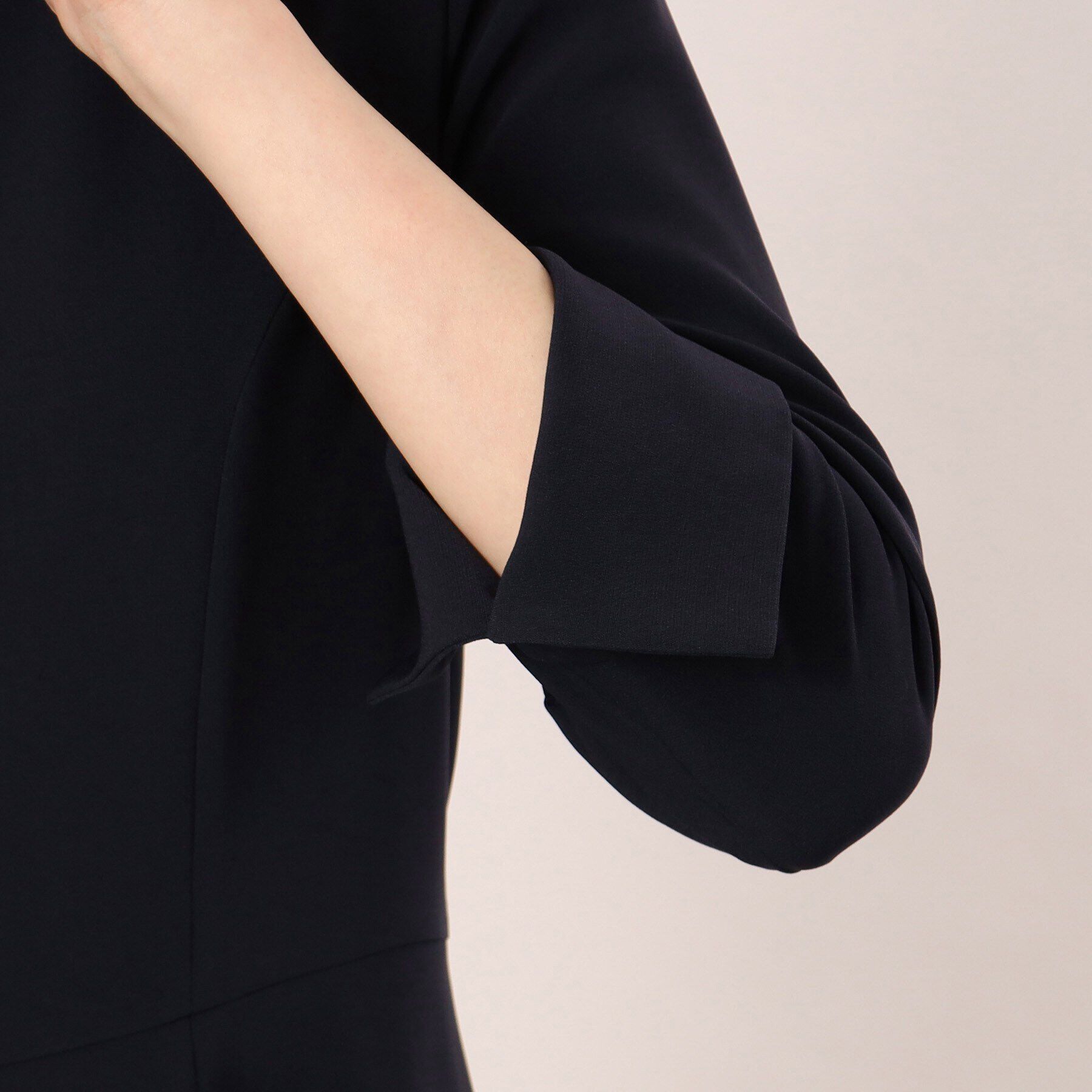 UNTITLED「トリアセエアクロスワンピース」|ワンピース|