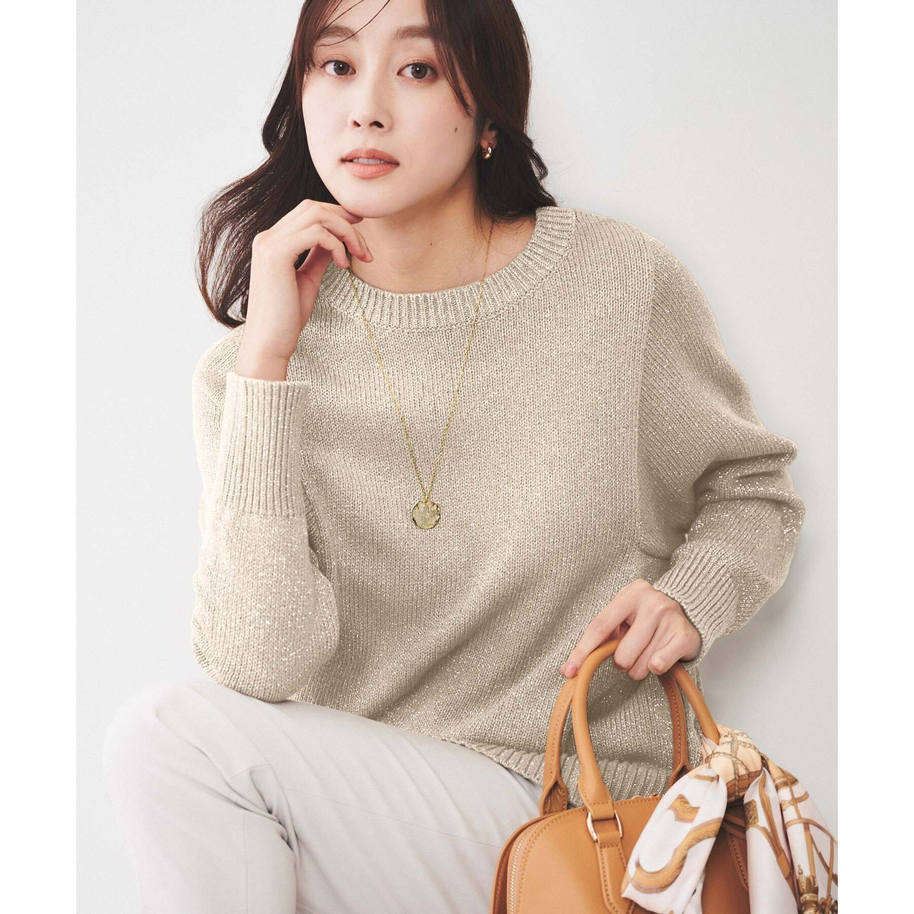 UNTITLED「【ゆったり/洗える】ラメ入りローゲージニット」|ニット・セーター|ベージュ(052)