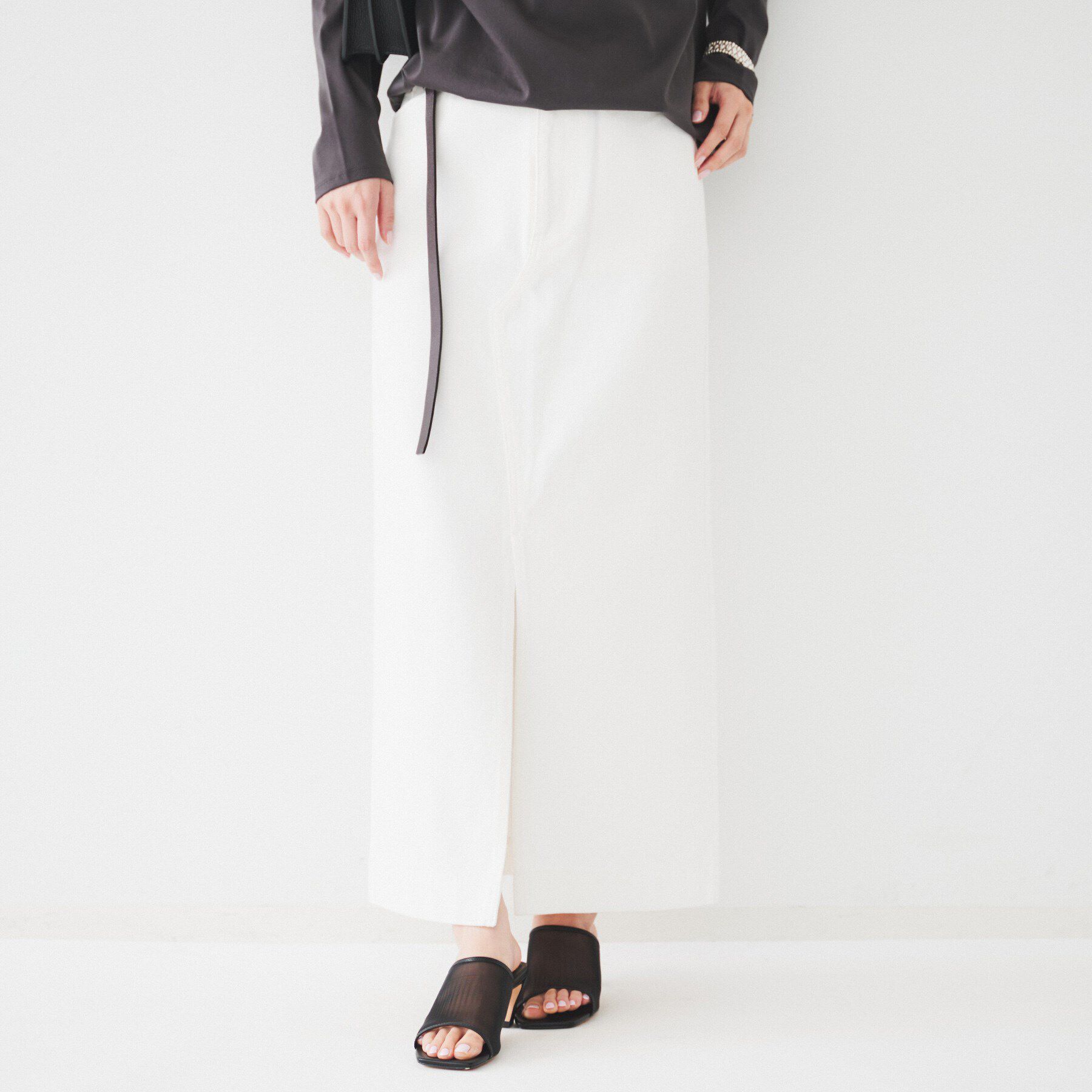 UNTITLED「セミタイトデニムスカート」|スカート|