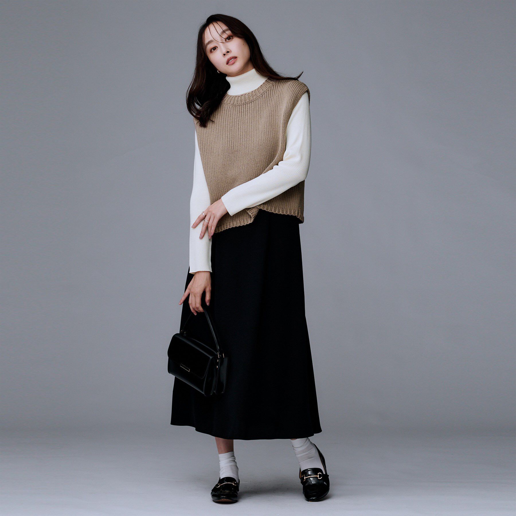 UNTITLED「【レイヤード/前ボタン】2WAYニットベスト」|ニット・セーター|