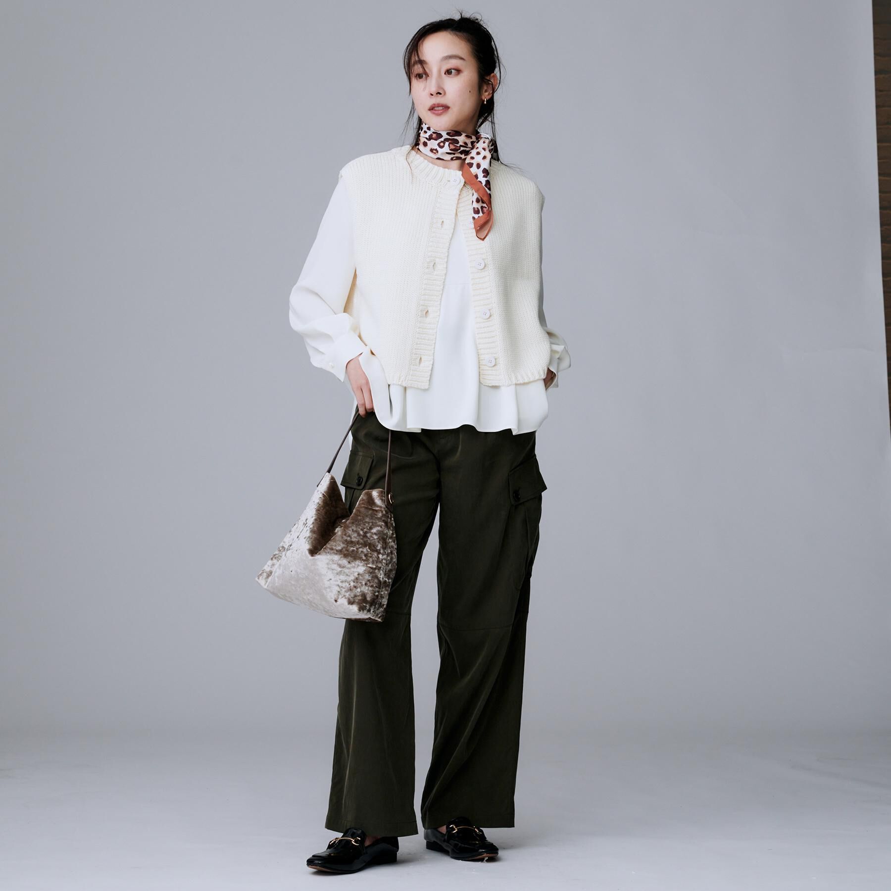 UNTITLED「【レイヤード/前ボタン】2WAYニットベスト」|ニット・セーター|