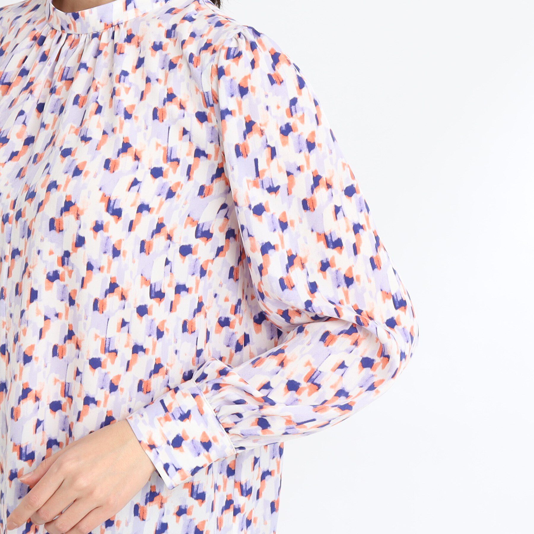 Reflect「【マシンウォッシュ可／セットアップ可】パフスリーブプリントブラウス」|シャツ・ブラウス|