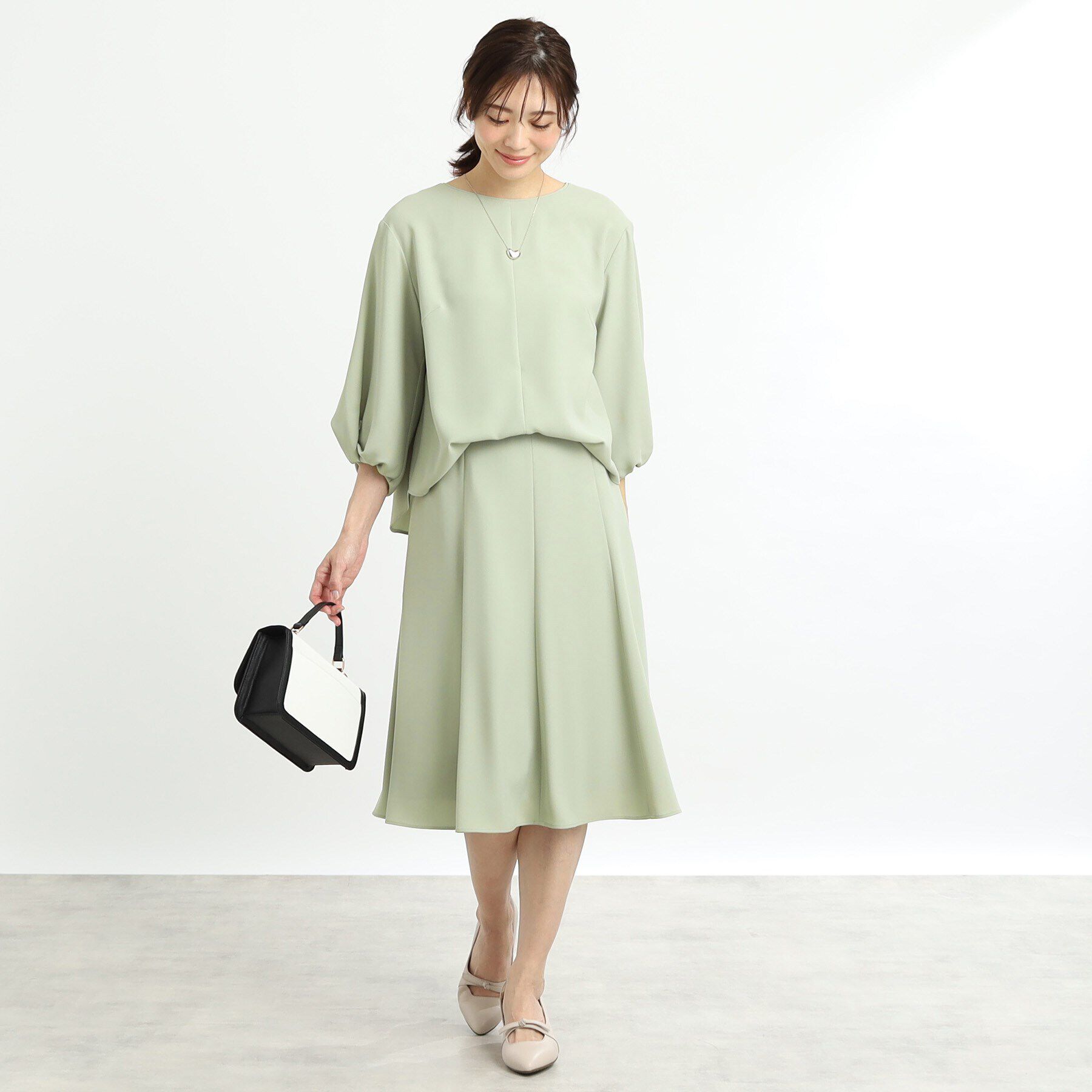 Reflect「【セットアップ可能】バックサテンブラウス」|シャツ・ブラウス|