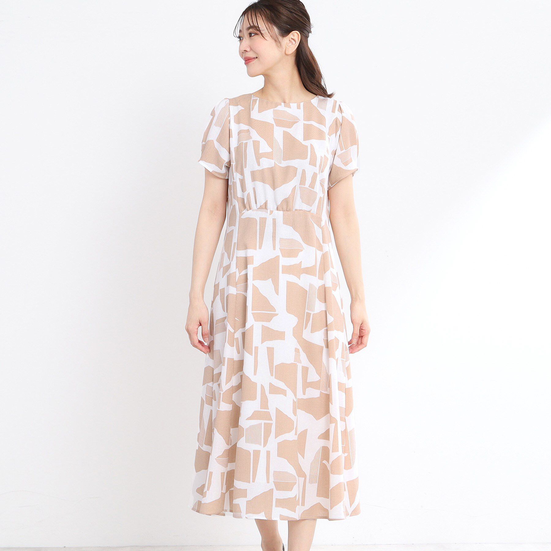 Reflect「【WEB先行カラーあり／マシンウォッシュ可】幾何モチーフプリントワンピース」|ワンピース|