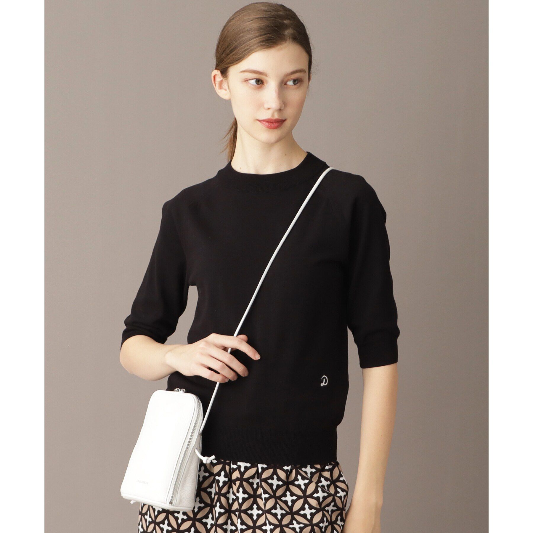 DRESSTERIOR「シュリンクレザーマルチポーチ」|ショルダー・メッセンジャー|