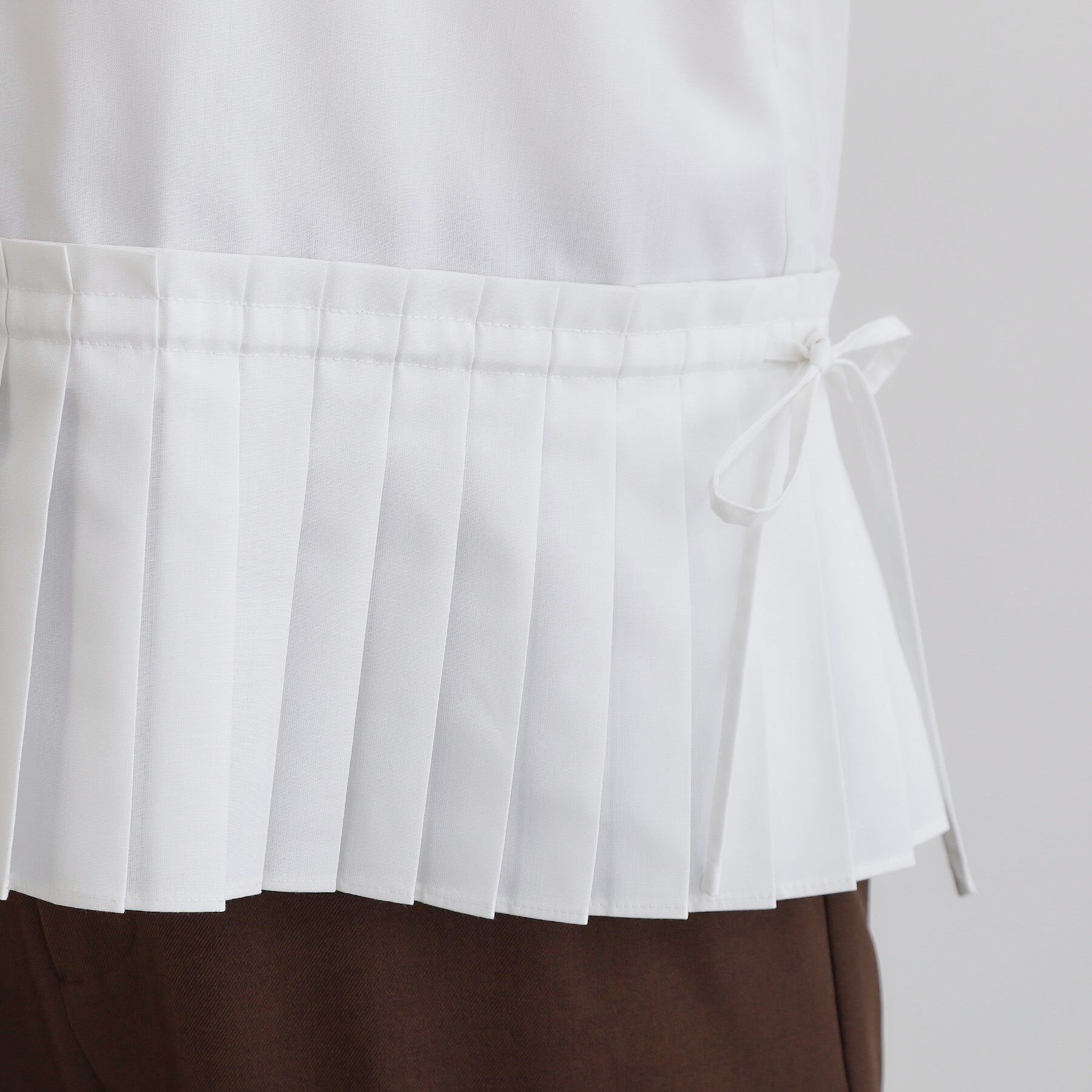 grove「キレイに見えて嬉しい 裾プリーツシャツ」|シャツ・ブラウス|