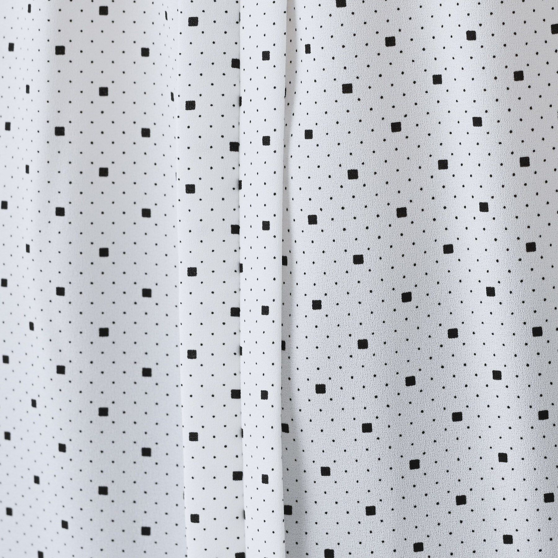 INDIVI「【通勤／きれいめ】柄タックブラウス」|シャツ・ブラウス|