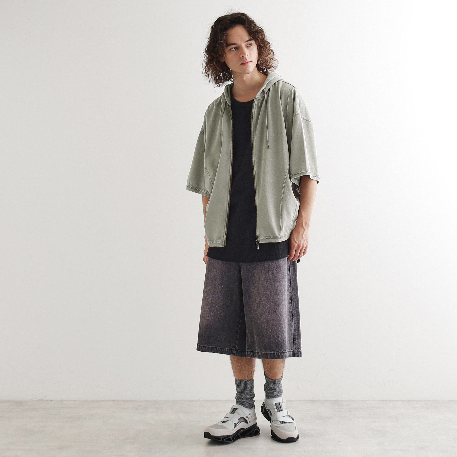 tk.TAKEO KIKUCHI「ヴィンテージライククロップドパーカ」|パーカー|