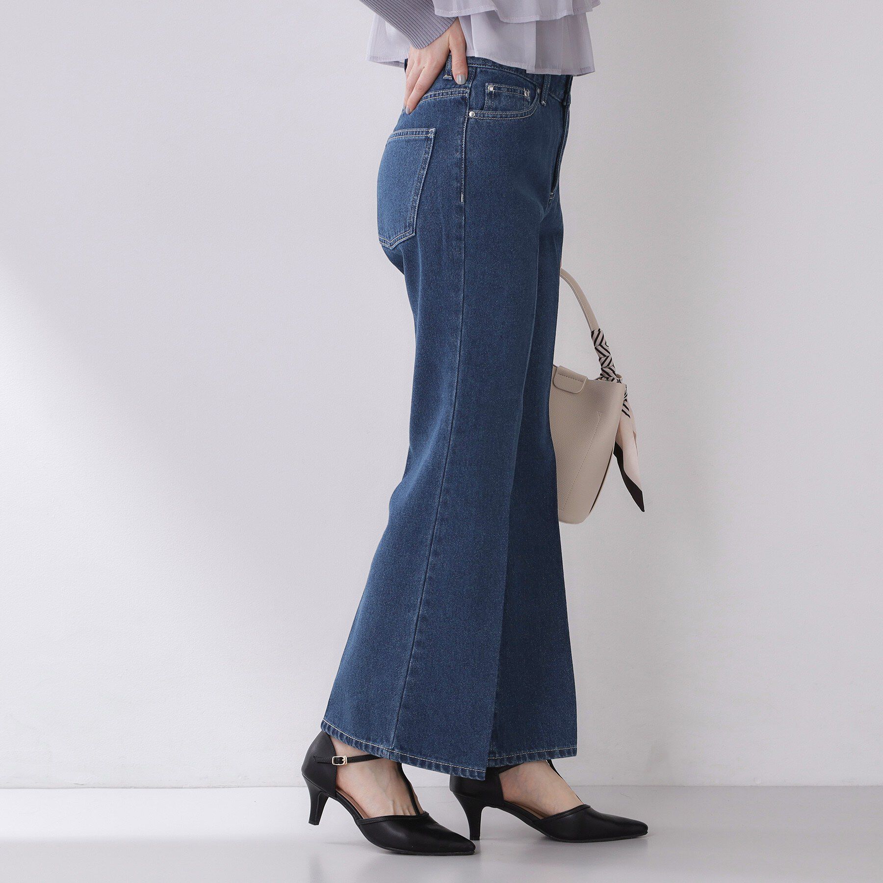 index「セルロース混フレアデニムパンツ【洗濯機OK】」|デニム|