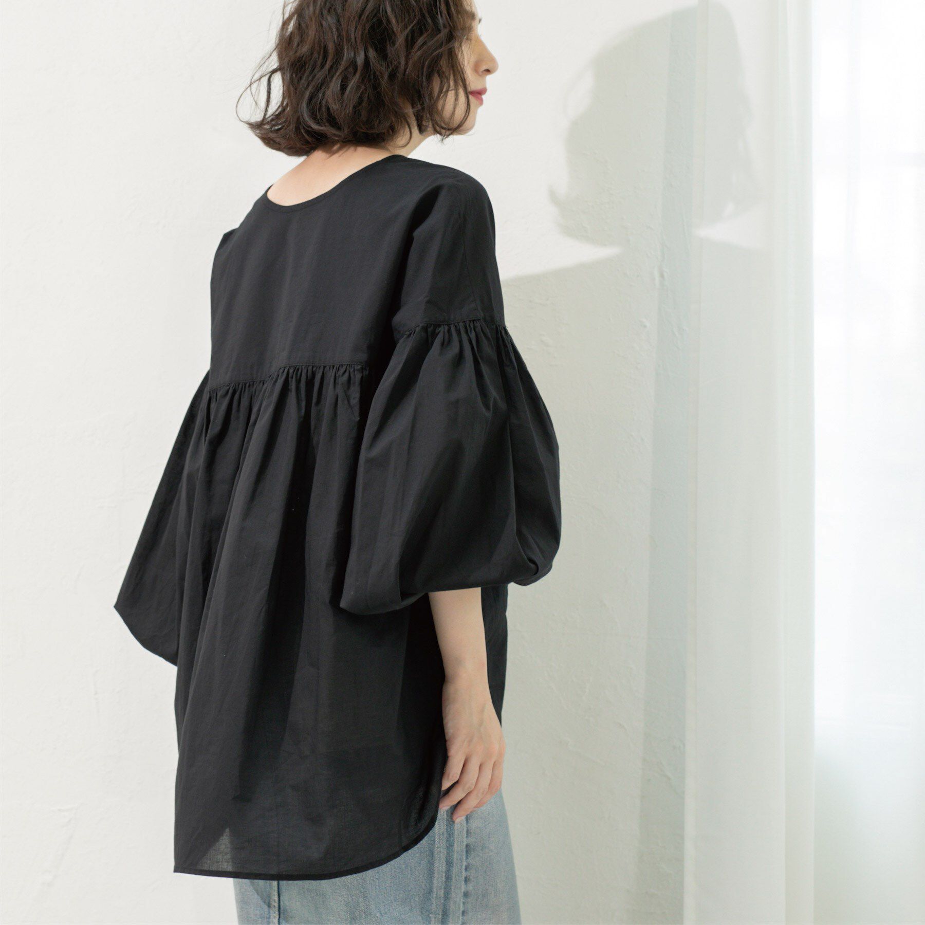 OPAQUE.CLIP「Vネックアシメフリルブラウス【洗濯機洗い可】」|シャツ・ブラウス|