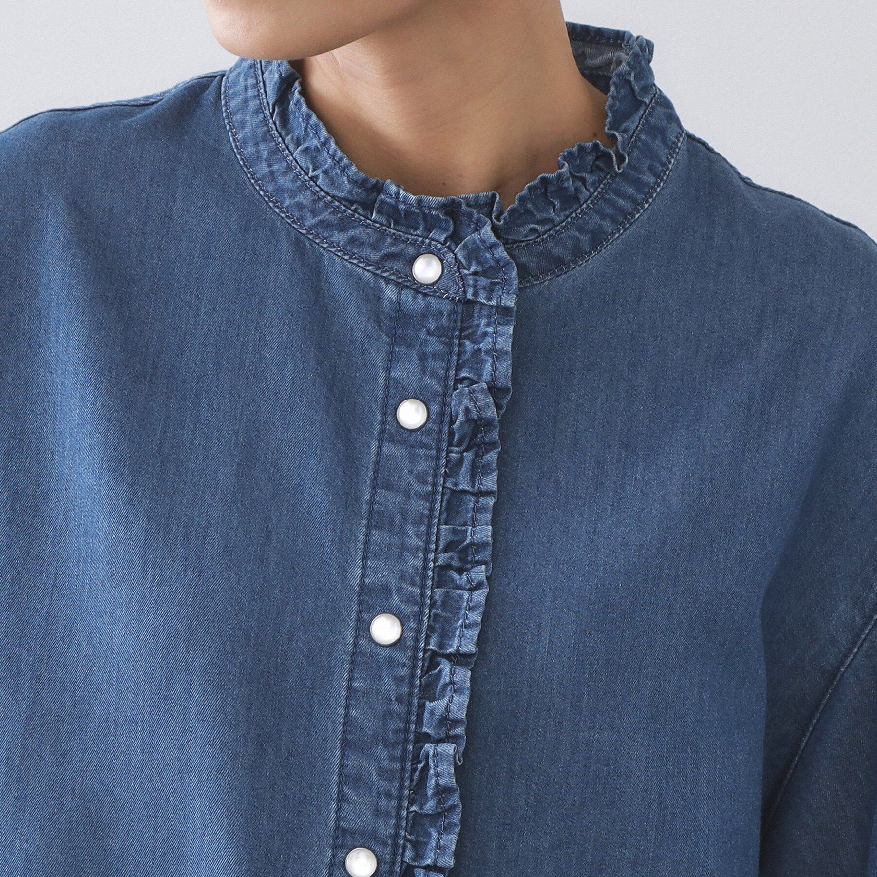 OPAQUE.CLIP「セルロース混デニムフリルブラウス【洗濯機OK】」|シャツ・ブラウス|