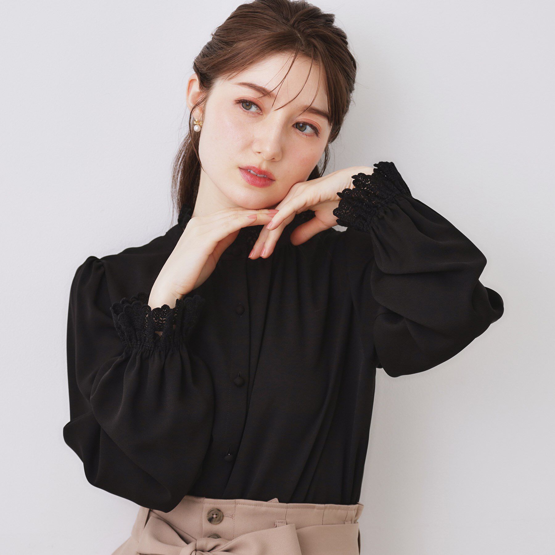 Couture broach「【2WAY・ハレの日・通勤】エンブロレースブラウス」|シャツ・ブラウス|